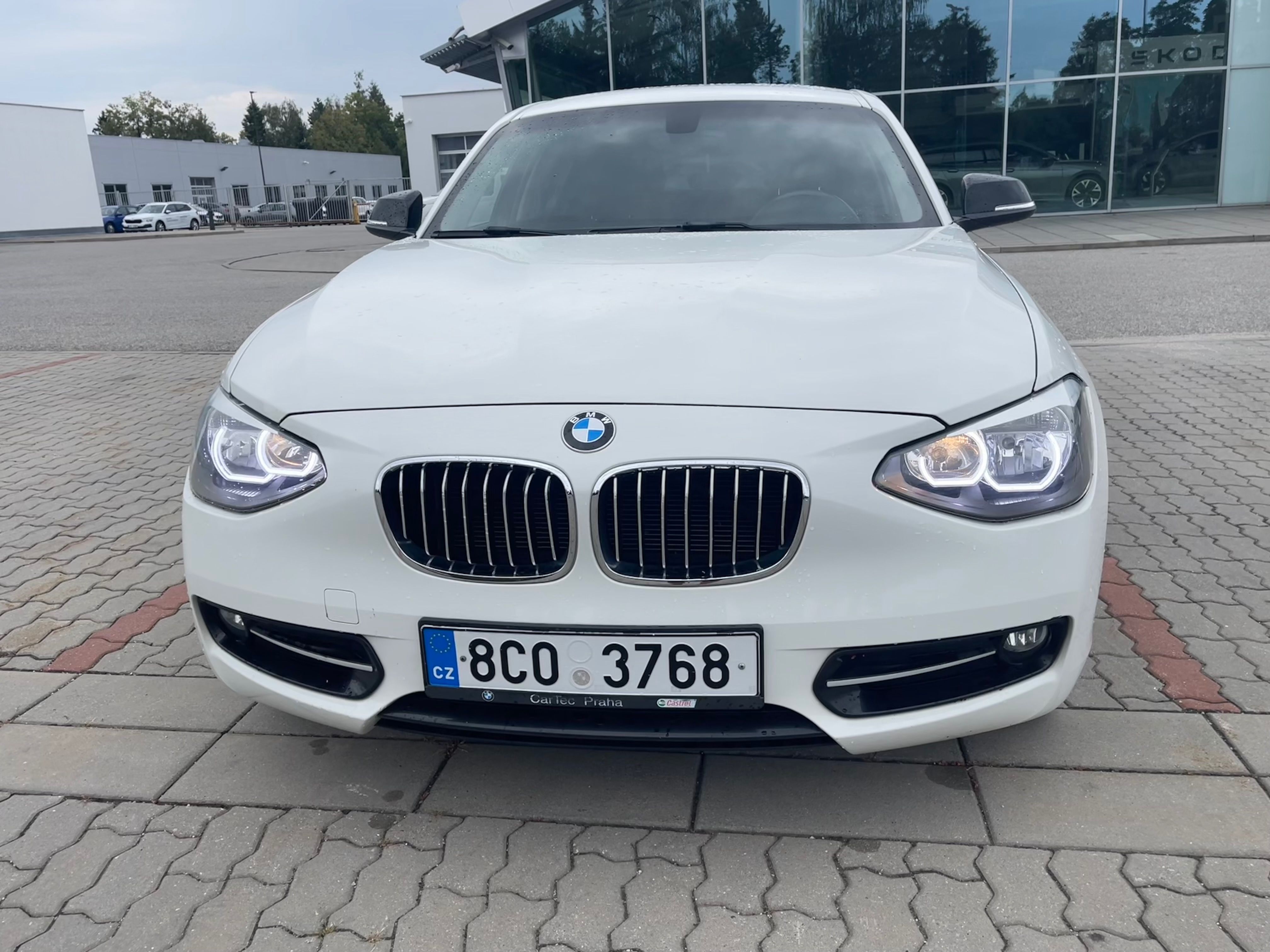 BMW Řada 1, 116d ČR. Servisní knížka - fotka 2