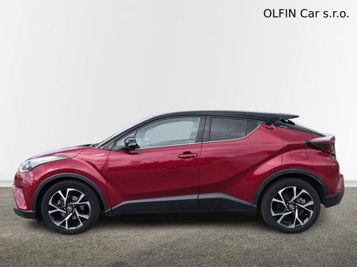 Toyota C-HR, Hybrid 1.8 E-CVT Selection - fotka 3