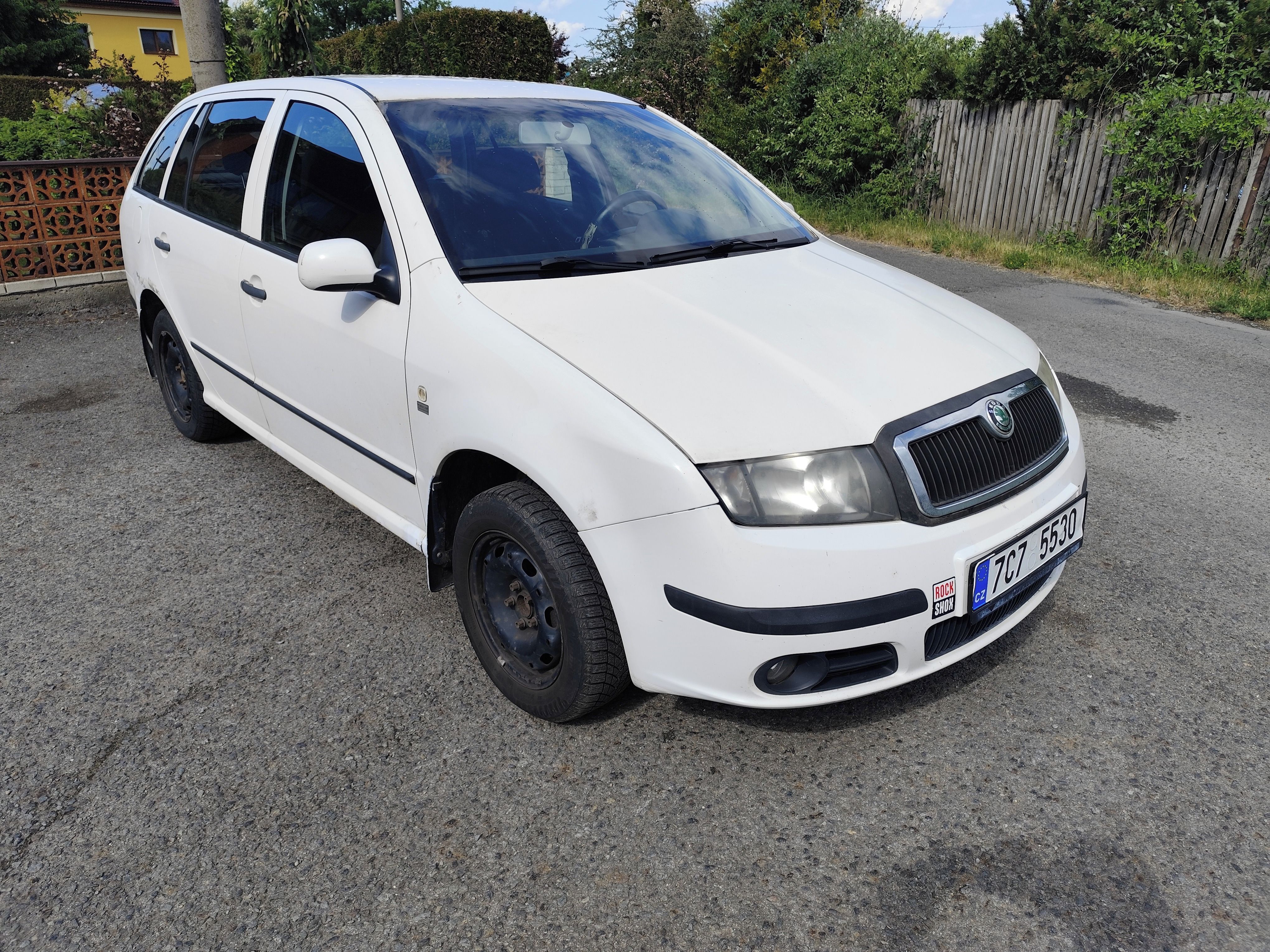 Škoda Fabia, 1.4 MPI + Tažné zařízení - fotka 2