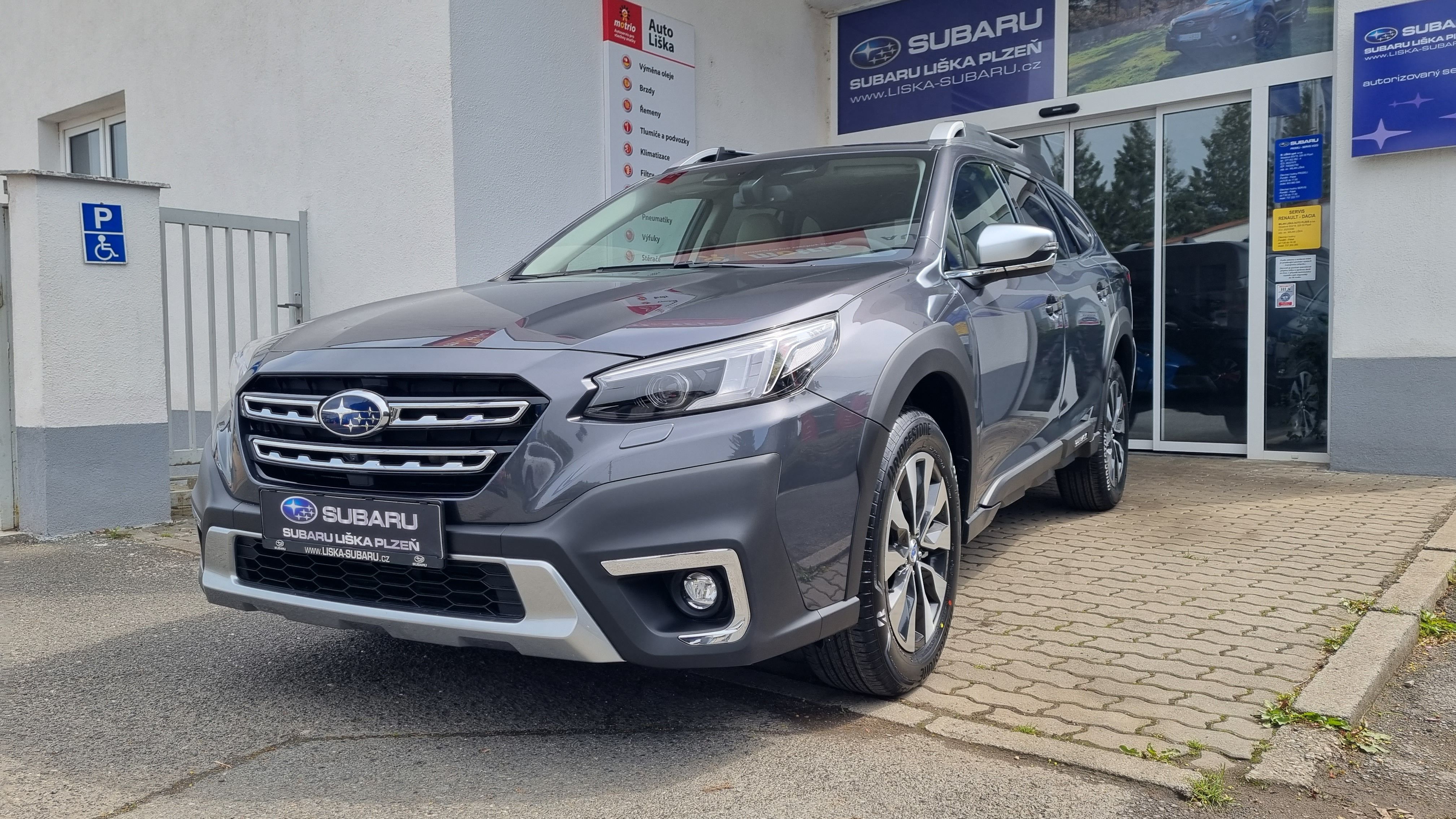 Subaru Outback, 2,5 CVT Touring - poslední kus - fotka 4