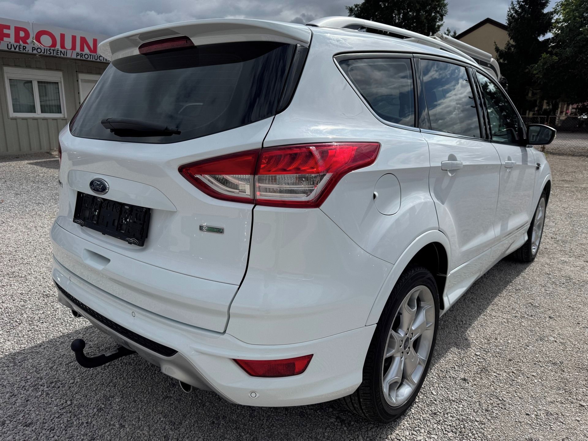Ford Kuga, 1.5 EcoBoost INDIVIDUAL TOP - fotka 6