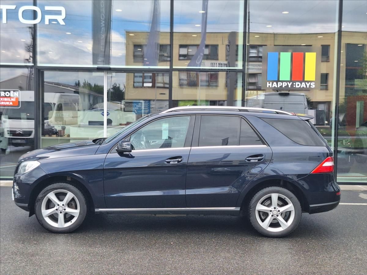 Mercedes-Benz Třídy M, 3,0 Bluetec 4Matic  ML 350 ČR - fotka 4