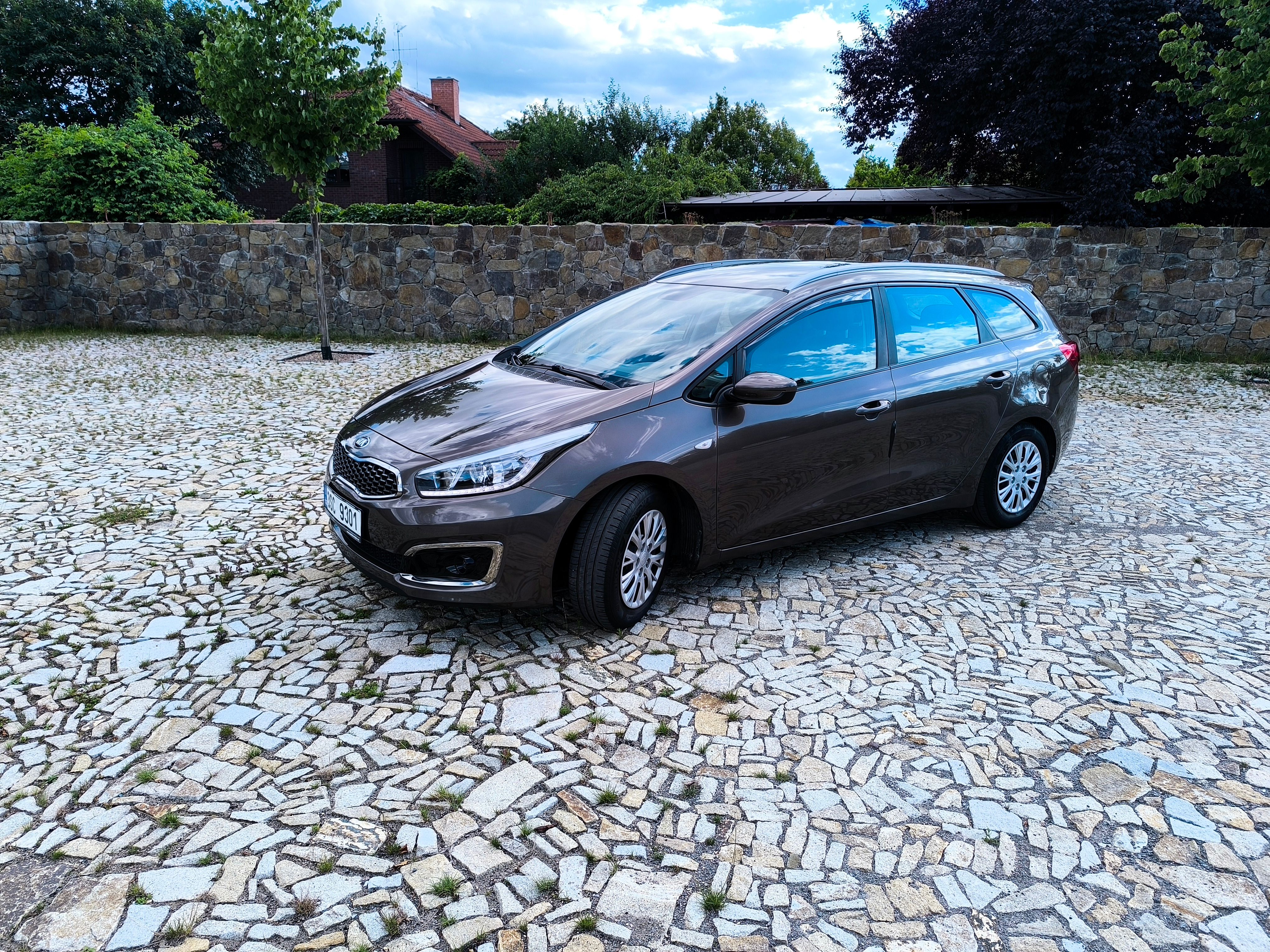 Kia Cee´d, Kia ceed SW, udržov, prav.serv