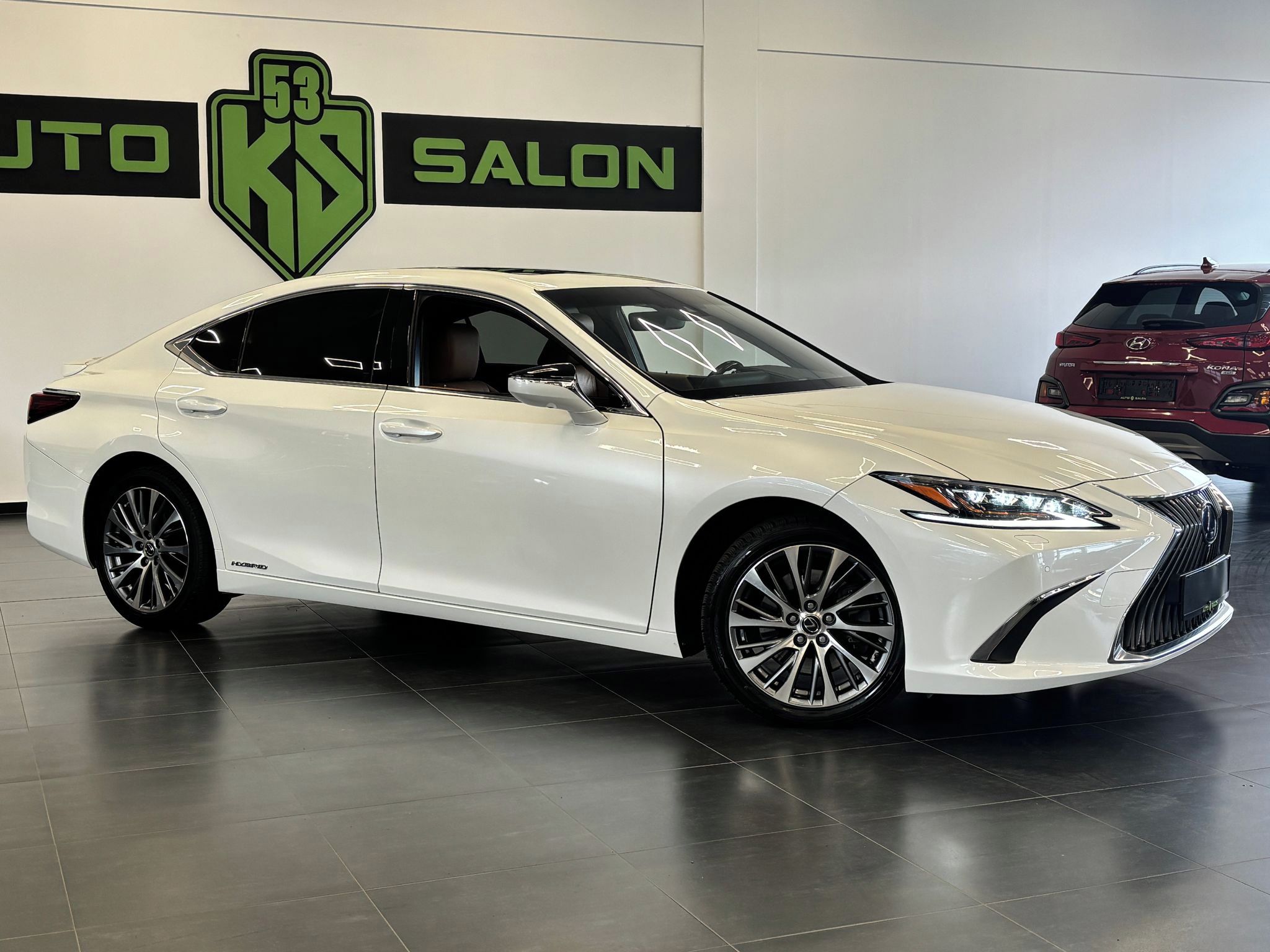 Lexus ES 300h, 160kW, LED, Navi., Šíbr, Kamer - fotka 2