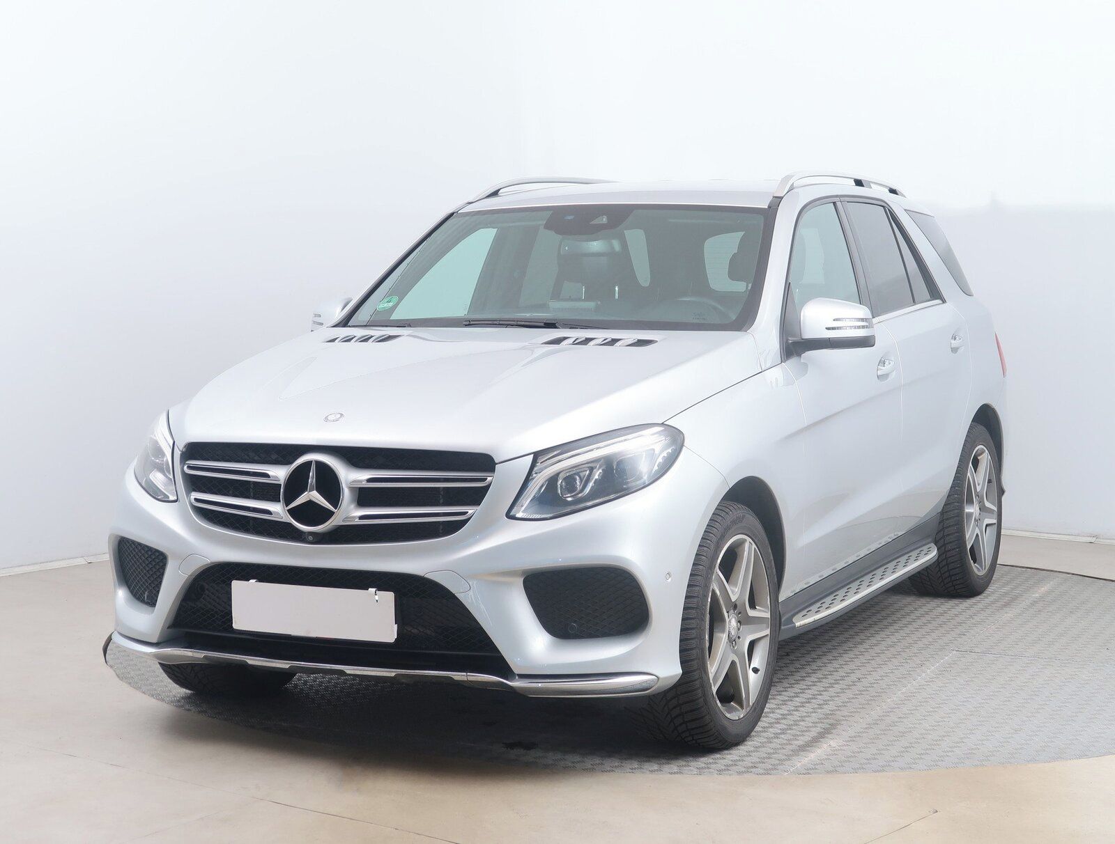 Mercedes-Benz GLE, 500, 4X4, Automat, Kůže - fotka 2