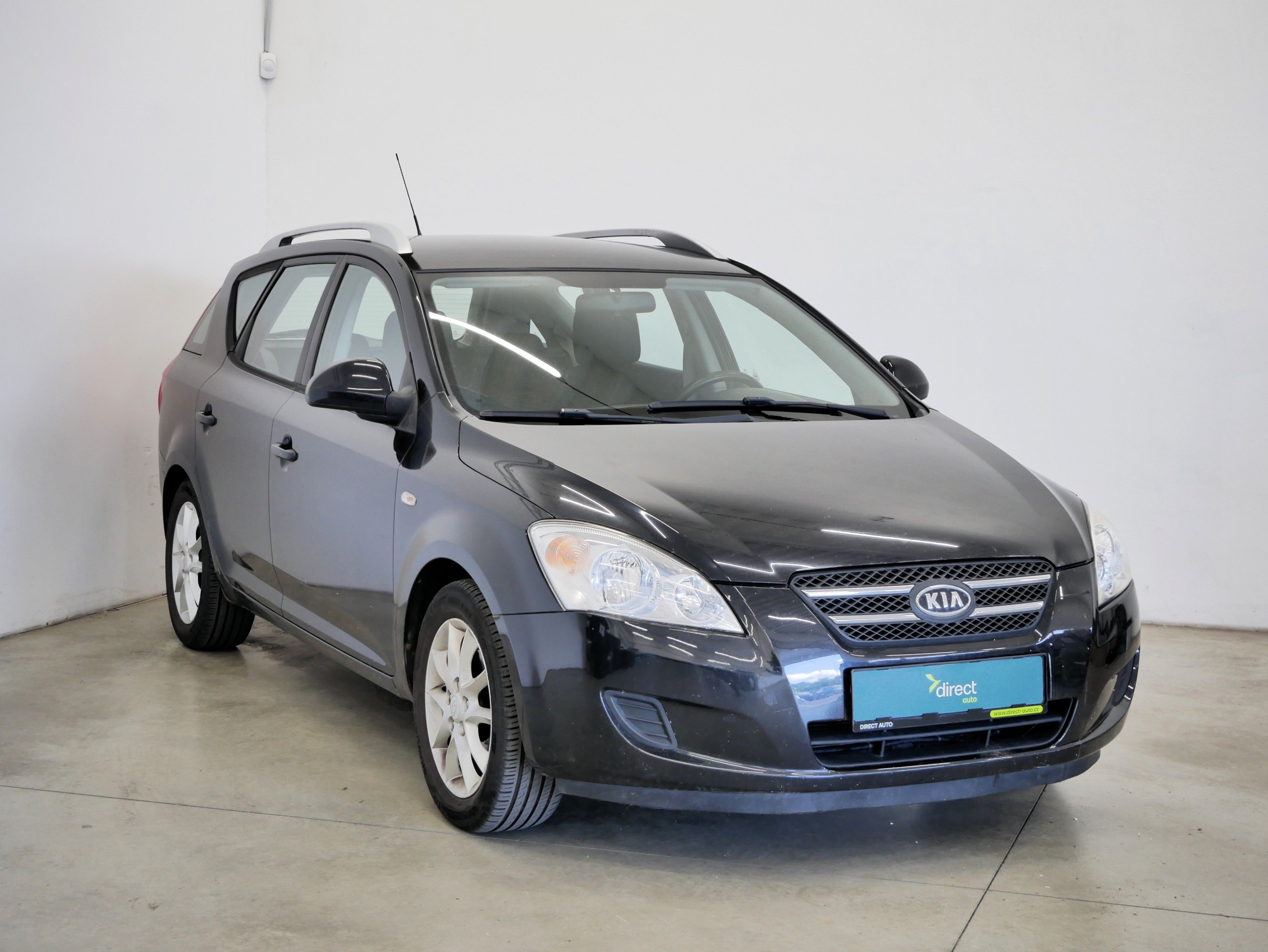Kia Cee´d, 1.4i 74kW - fotka 3