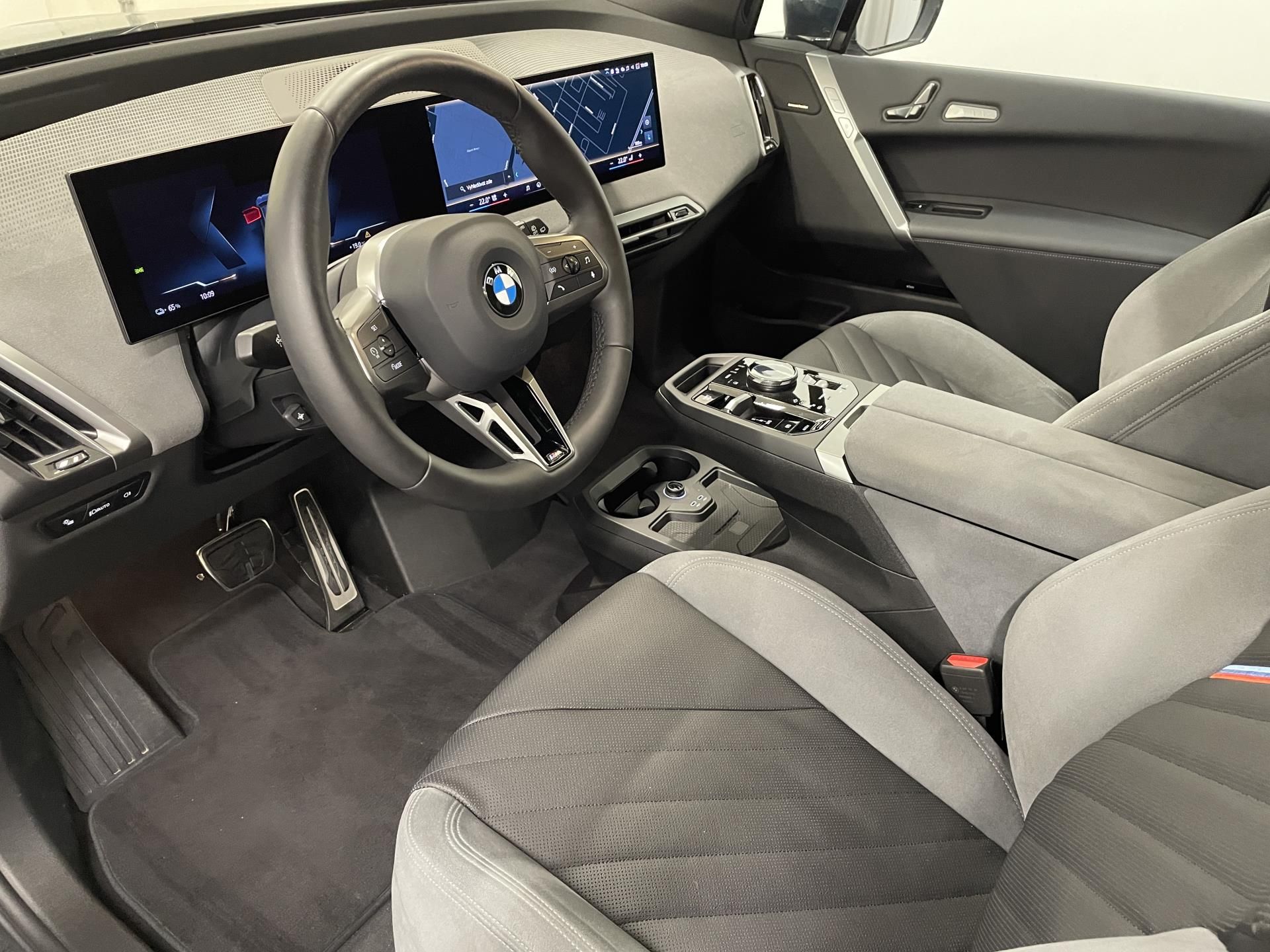 BMW iX, iX60 xDrive Tažné Harman - fotka 6
