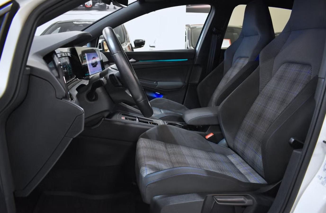 Volkswagen Golf, GTE 1.4 TSI ACT Matrix BLIS - fotka 6