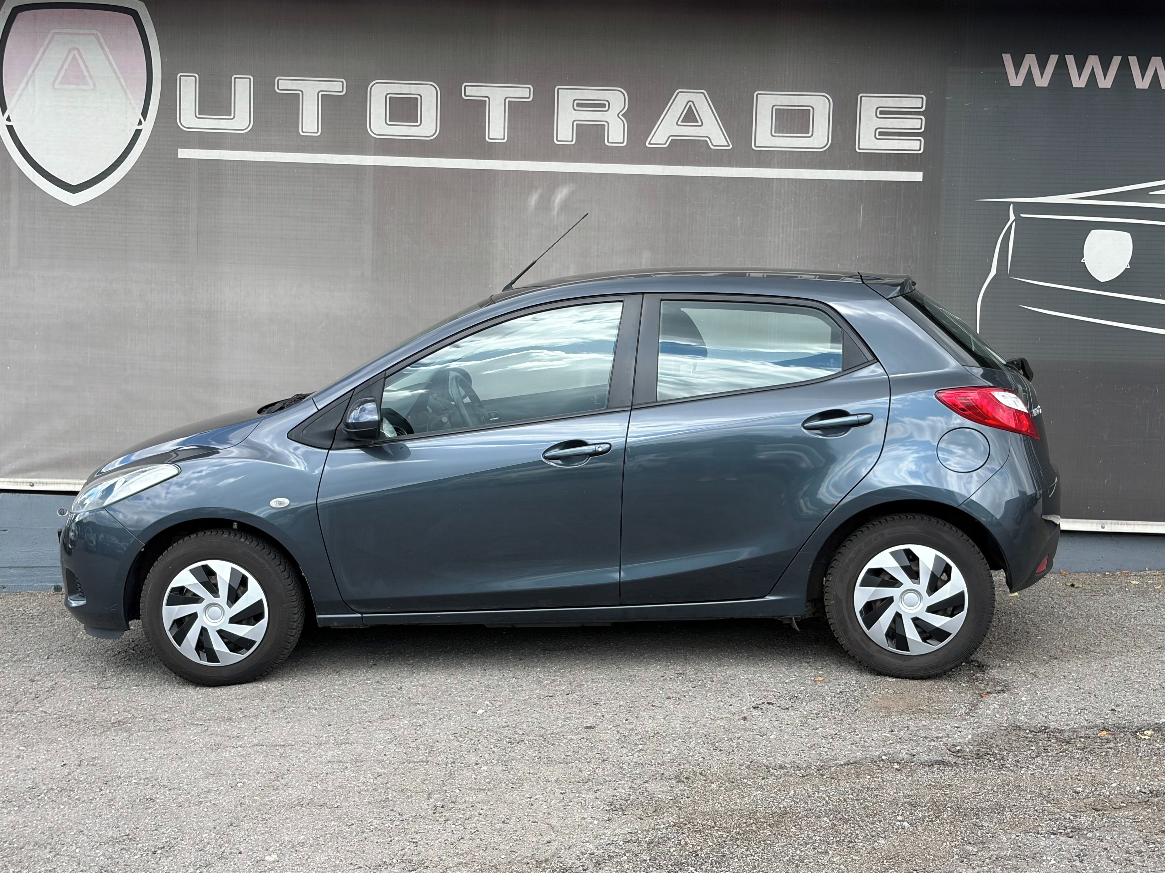 Mazda 2, 1.3i 63kW, KLIMA, Tažné - fotka 2