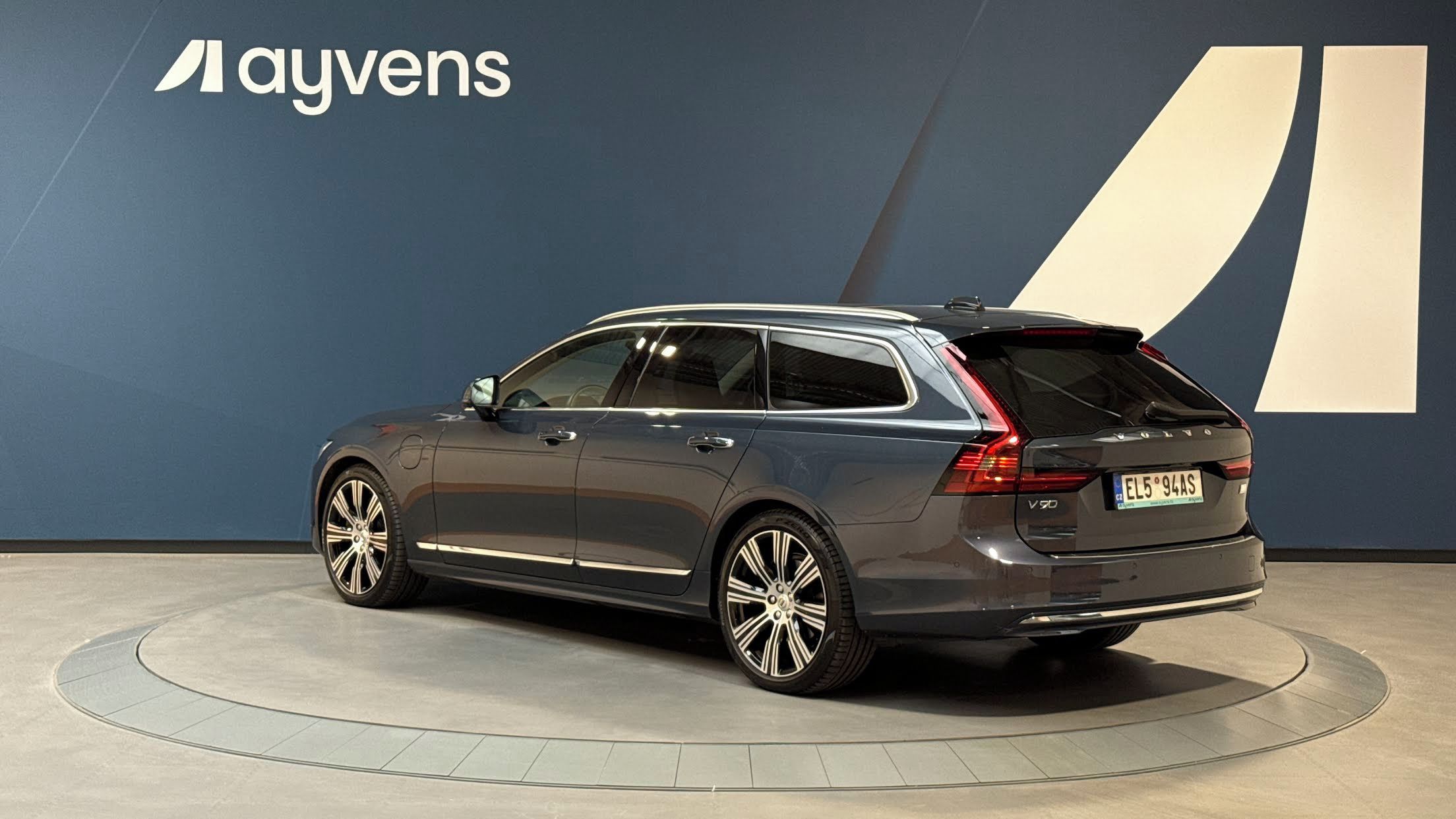 Volvo V90, T8 AWD Recharge Inscription Au - fotka 3