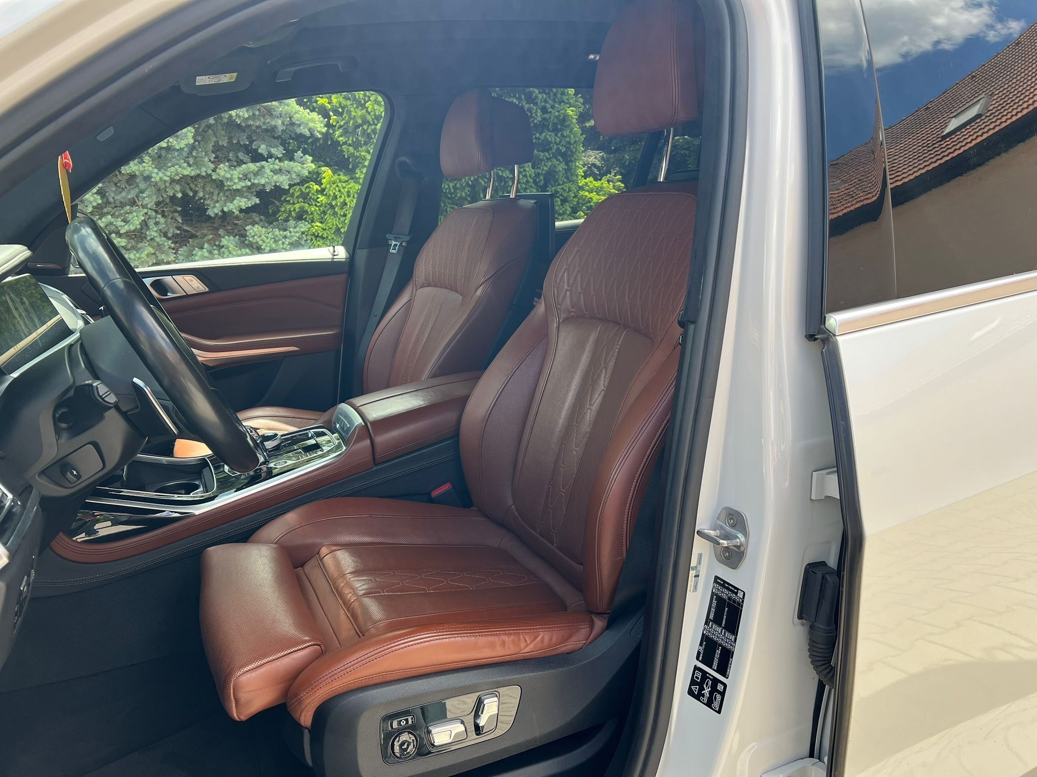 BMW X7, BMW X7 Individual M-packet 30d - fotka 3