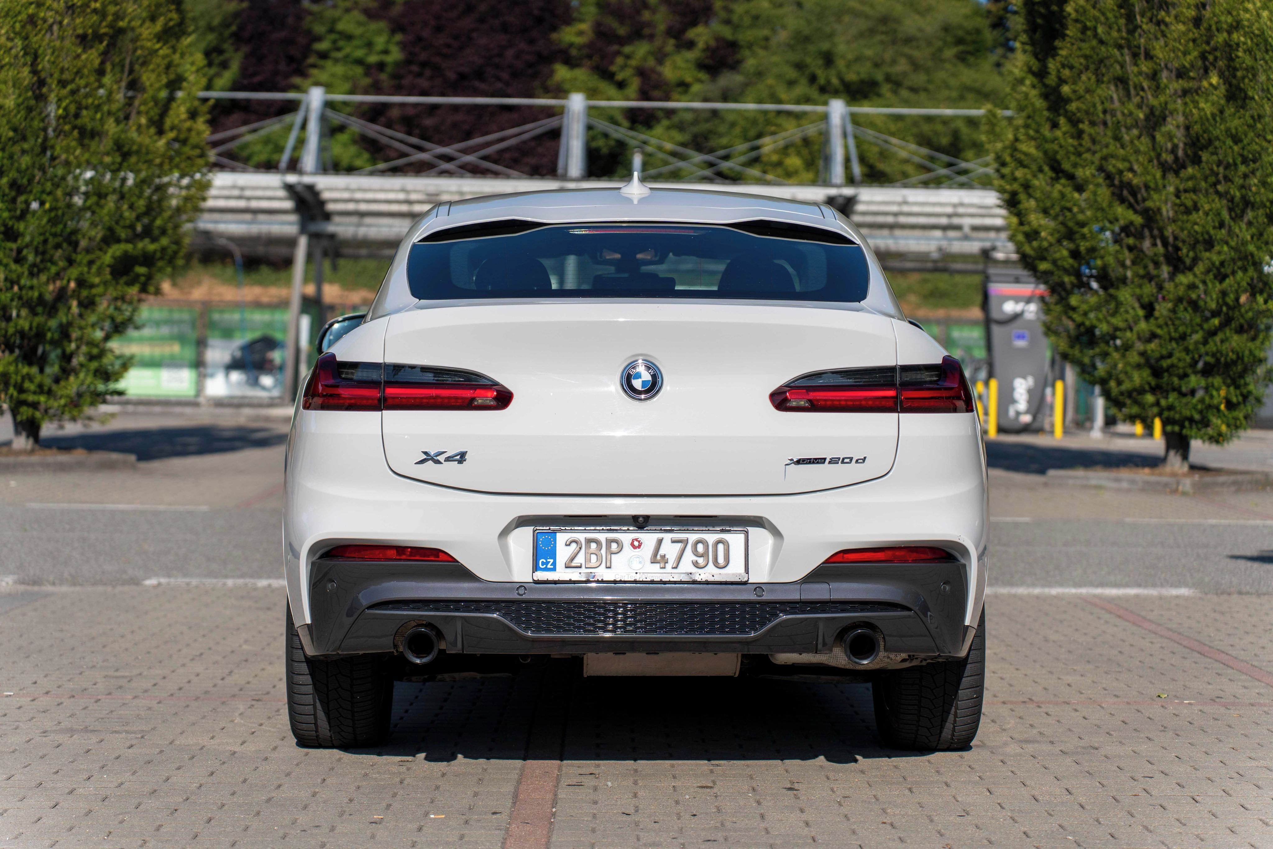 BMW X4, xDrive20d M Sport paket - fotka 4