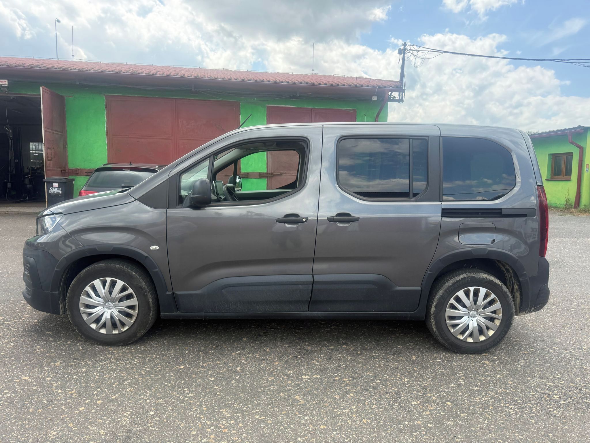 Peugeot Rifter, 1,5 75kW 1.majitel *nebouráno*