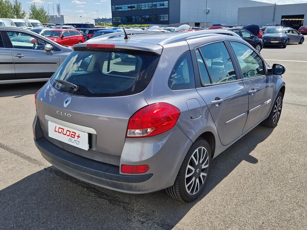 Renault Clio, 1.1 16V 55 kW - fotka 2