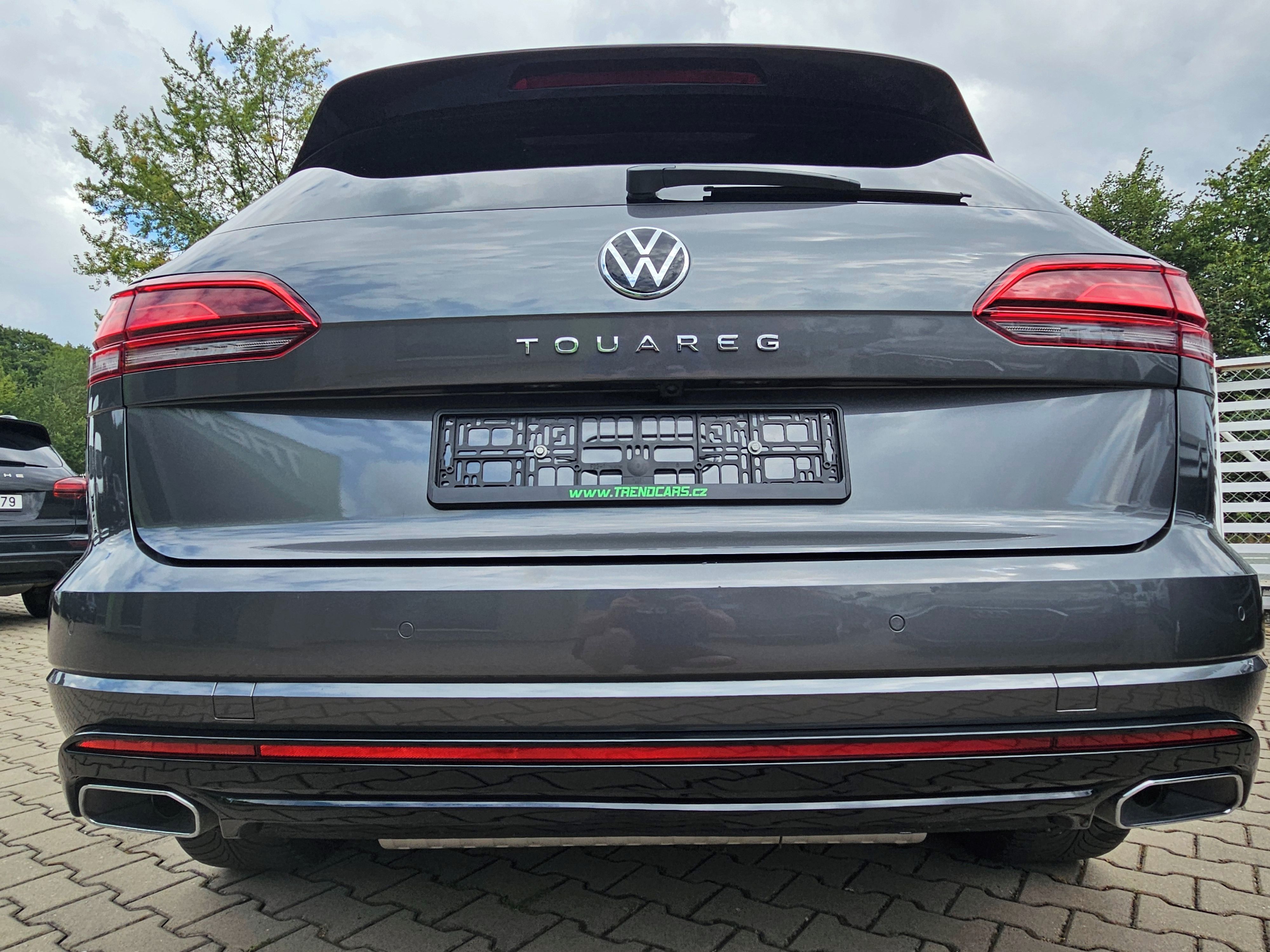 Volkswagen Touareg, 3.0 TDi R-LINE Vzuch Tažné ACC - fotka 5