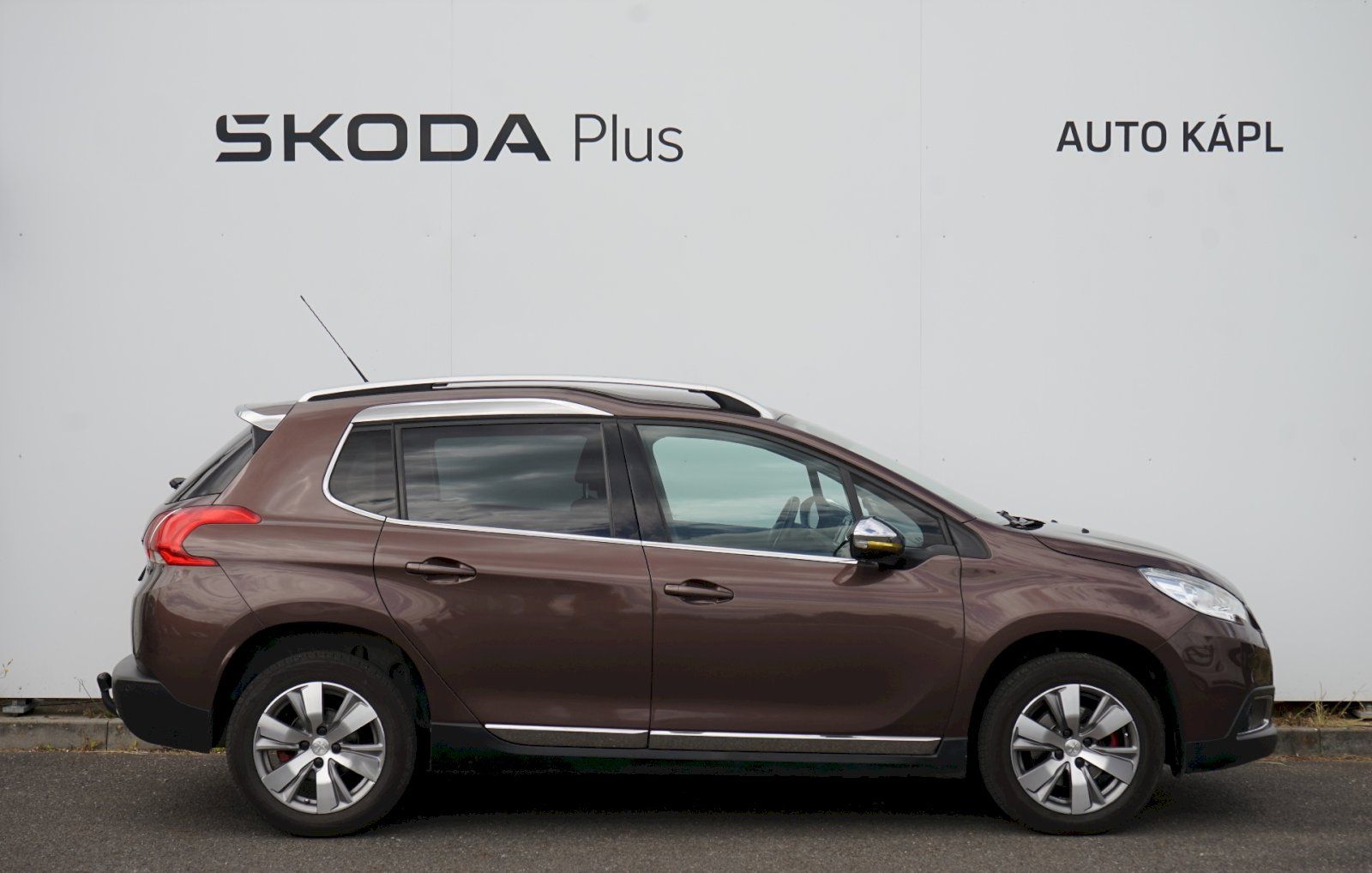 Peugeot 2008, BlueHDI Allure - tažné - fotka 6