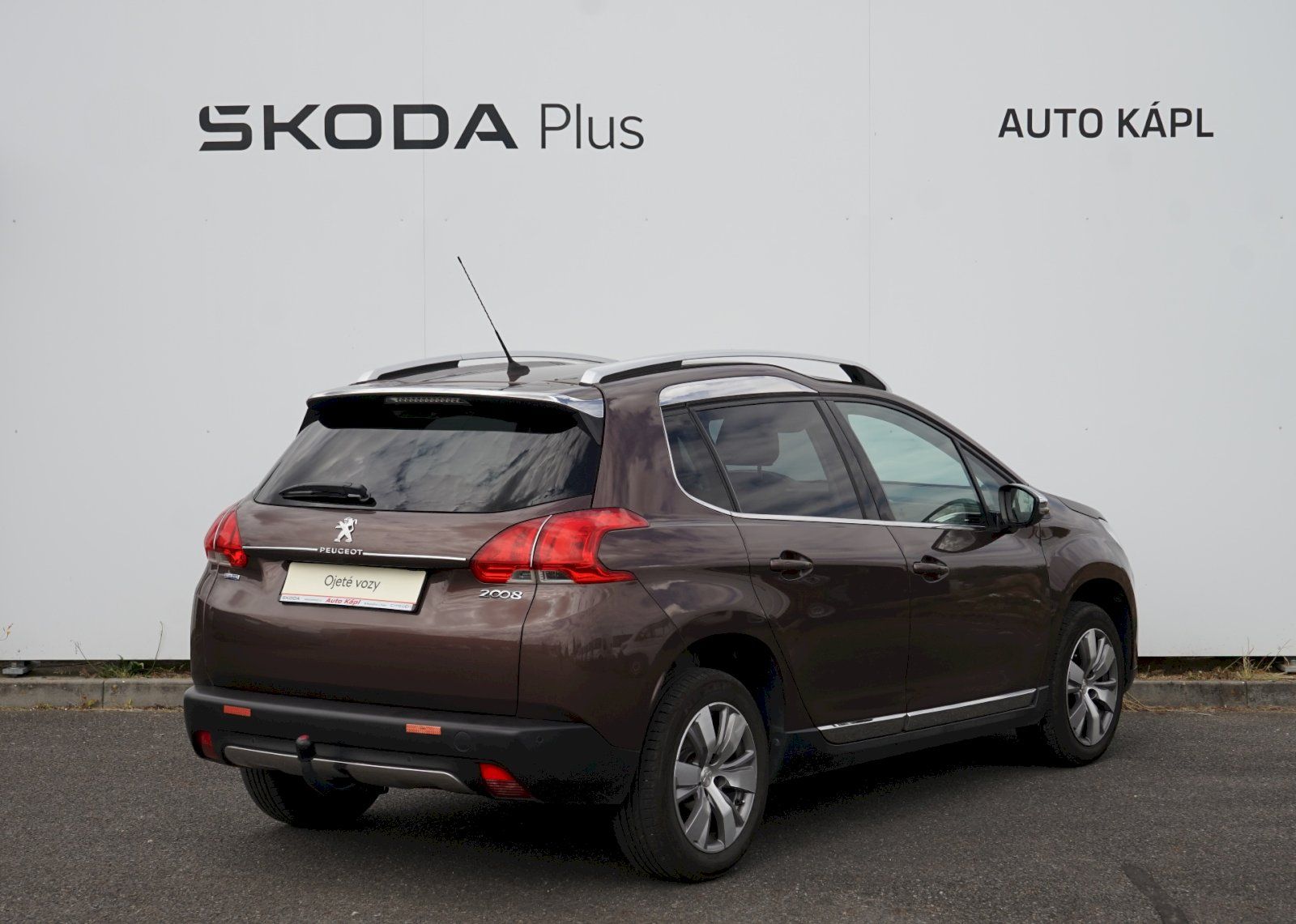 Peugeot 2008, BlueHDI Allure - tažné - fotka 2