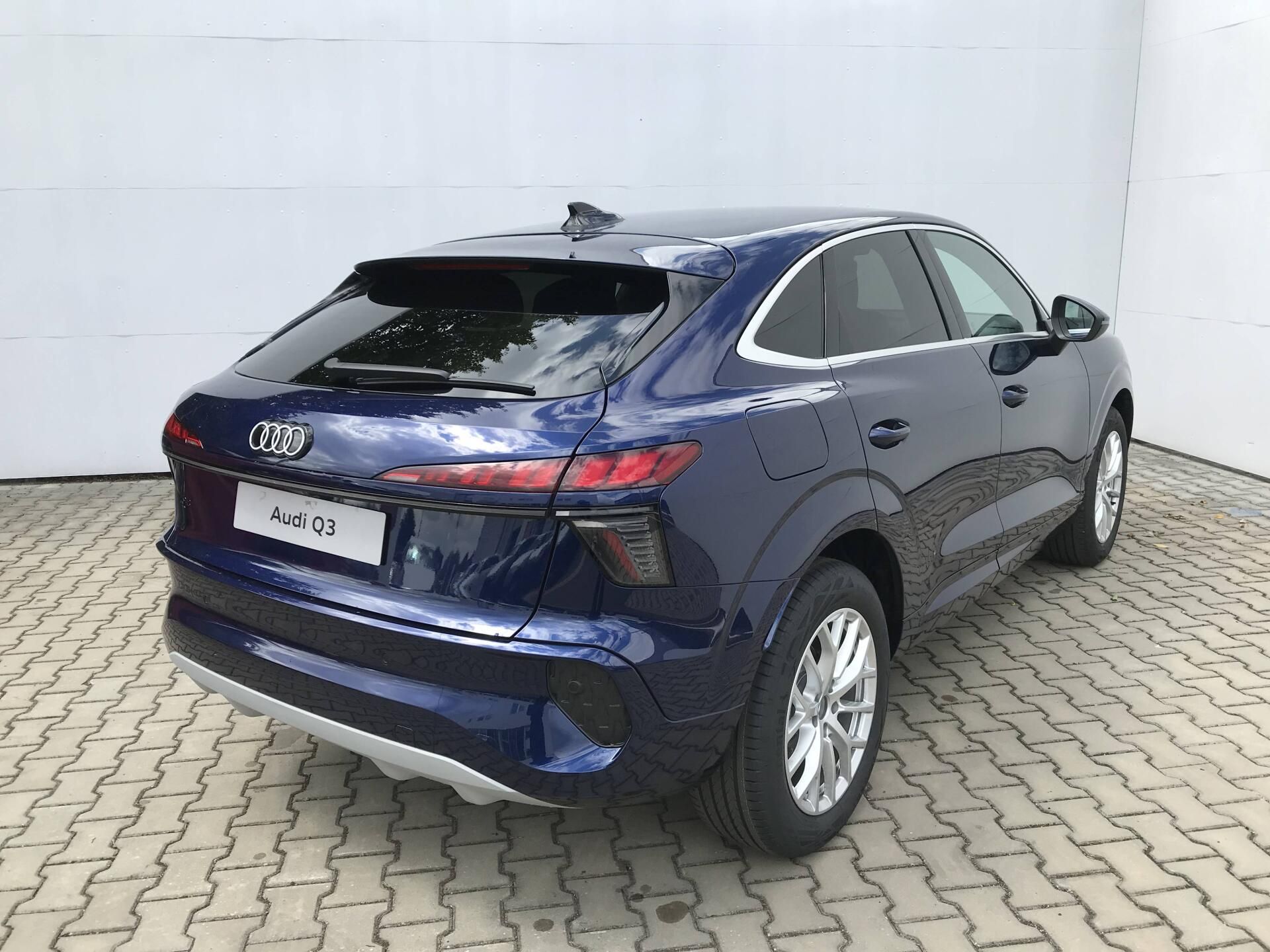 Audi Q3, 7STT 1.5 TFSI - fotka 5