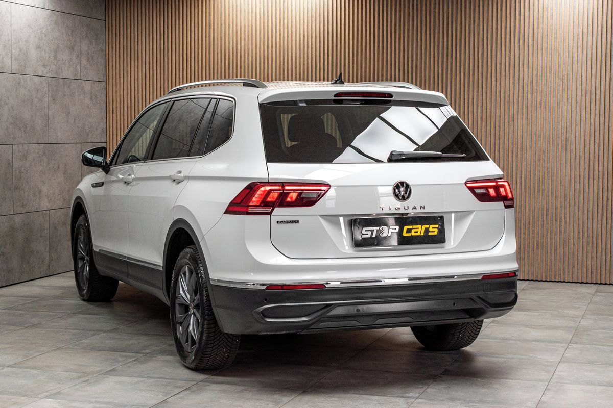 Volkswagen Tiguan Allspace, 1.5 TSI DSG*VIRTUAL*DPH*ČR 1.M - fotka 4