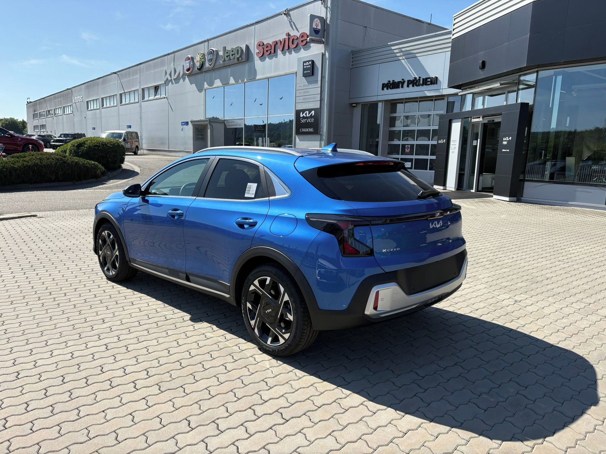 Kia XCee´d, 1,6 T-GDi GPF 7DCT TOP 110 KW - fotka 5