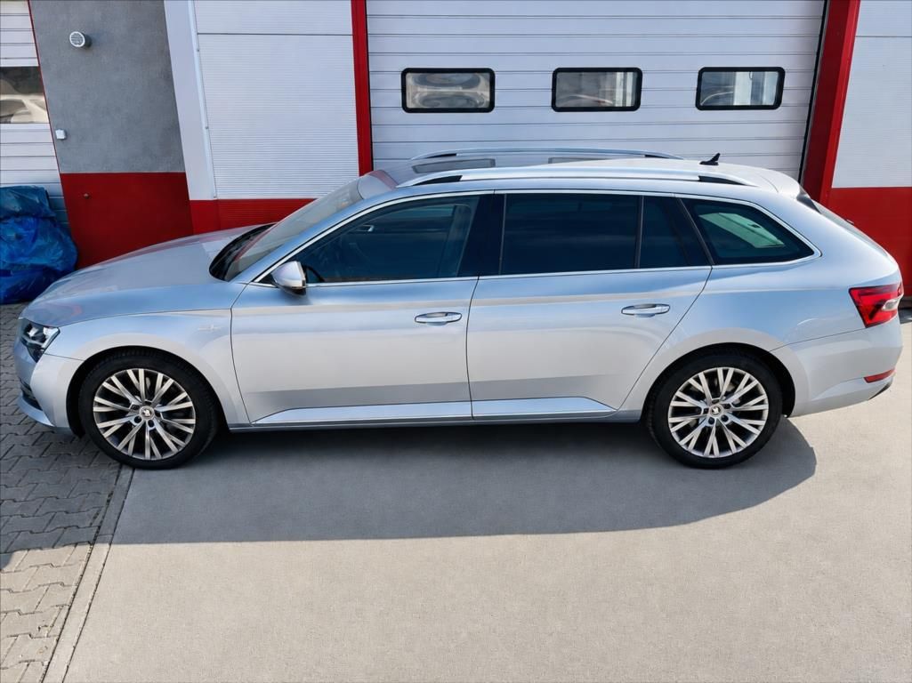 Škoda Superb, 2,0 TSi L&K 4x4 DSG 272PS LED - fotka 2