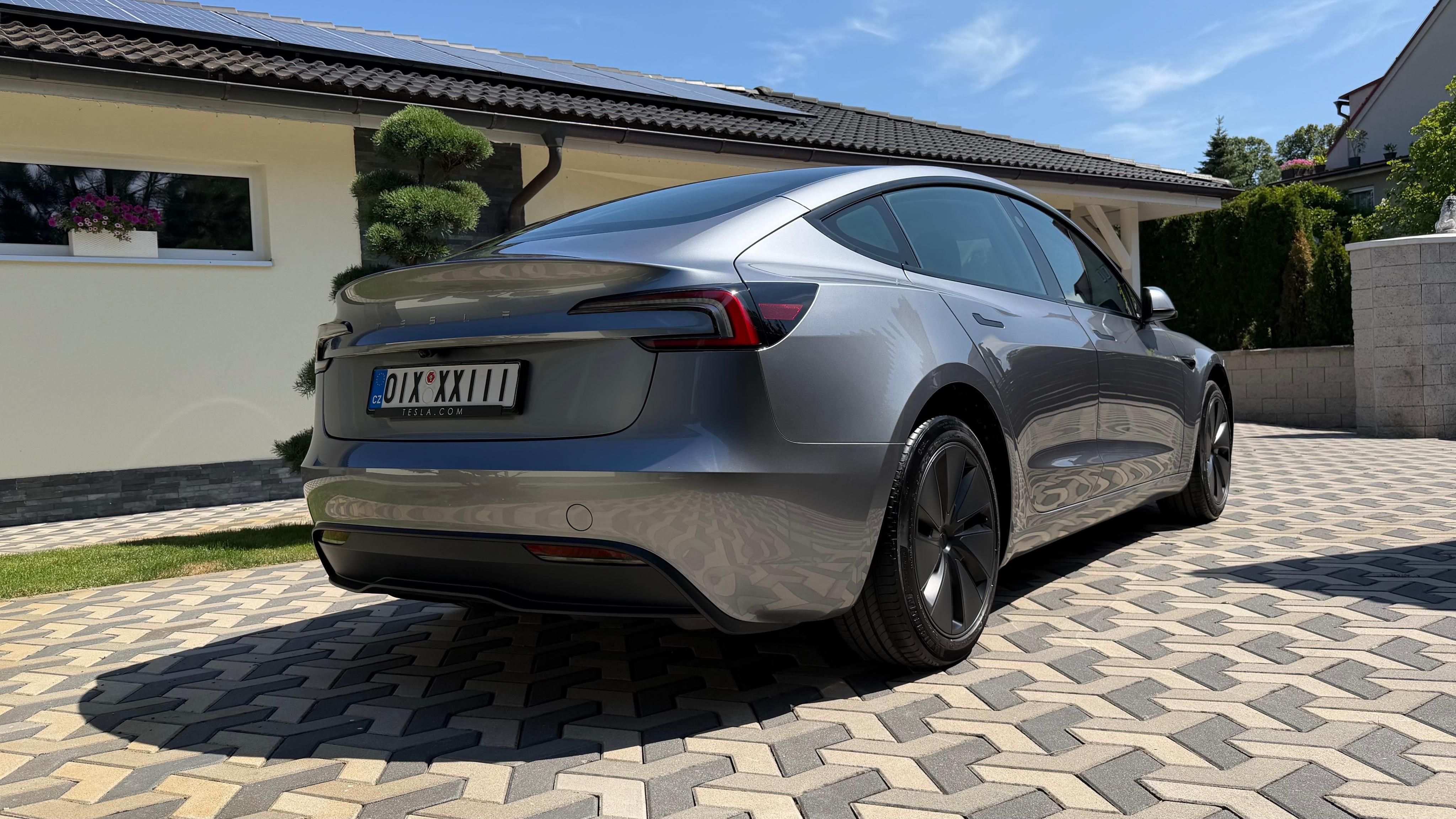 Tesla Model 3, HIGHLAND, 1 majitel, odpočet - fotka 4
