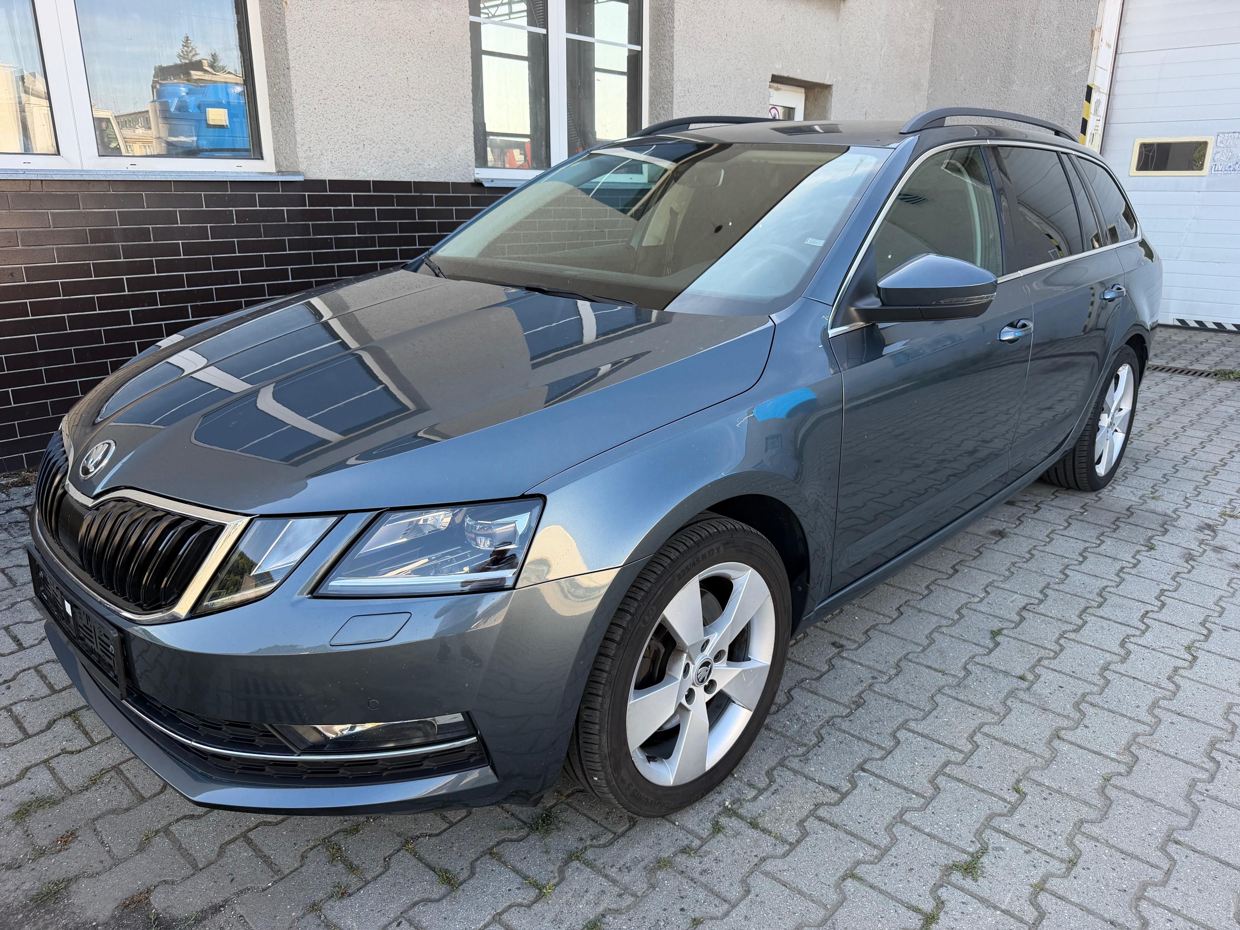 Škoda Octavia, 2.0 TDI 4x4 DSG 135kW - fotka 4