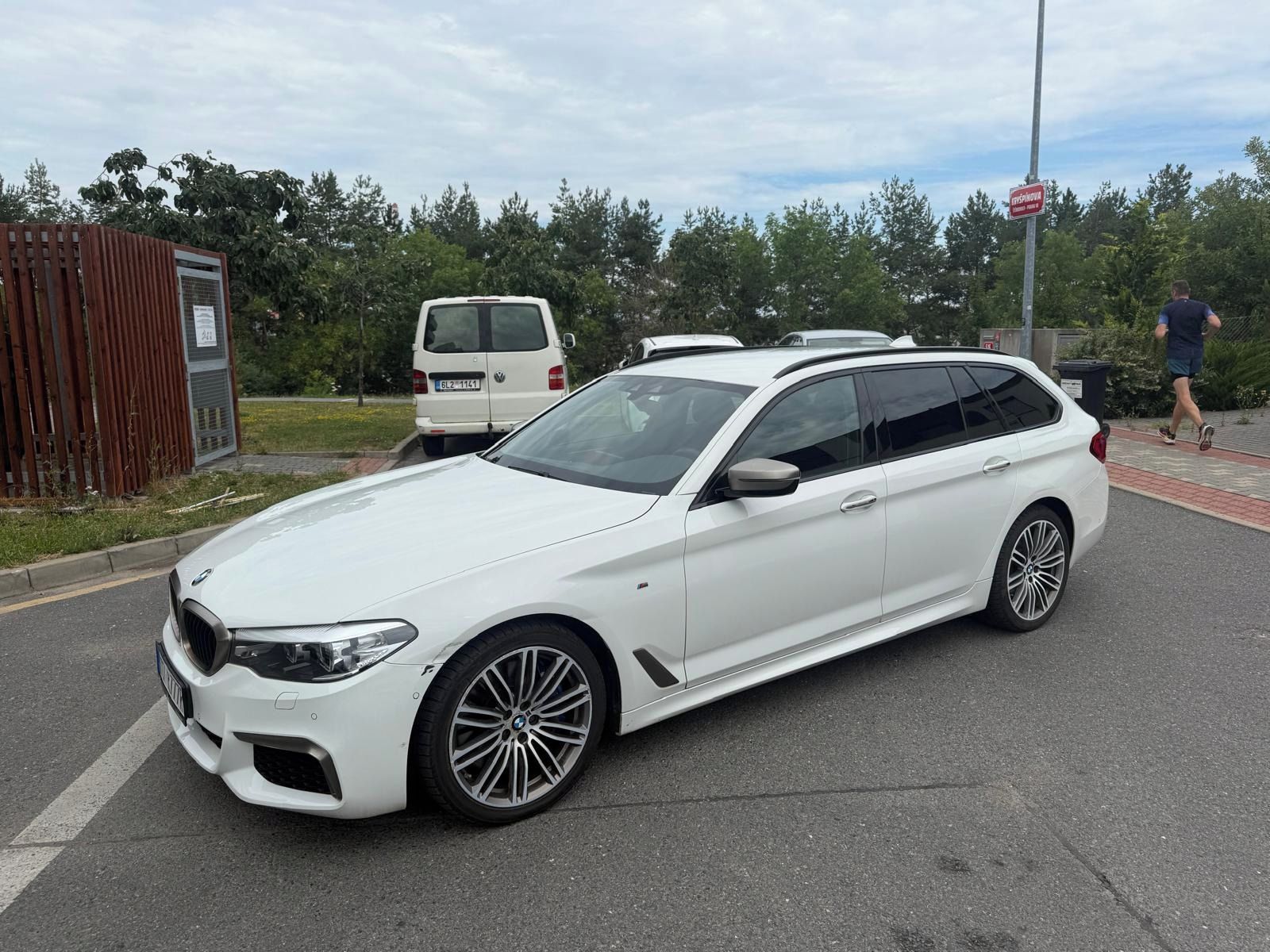 BMW Řada 5, BMW M550d TOURING - xDRIVE - fotka 5