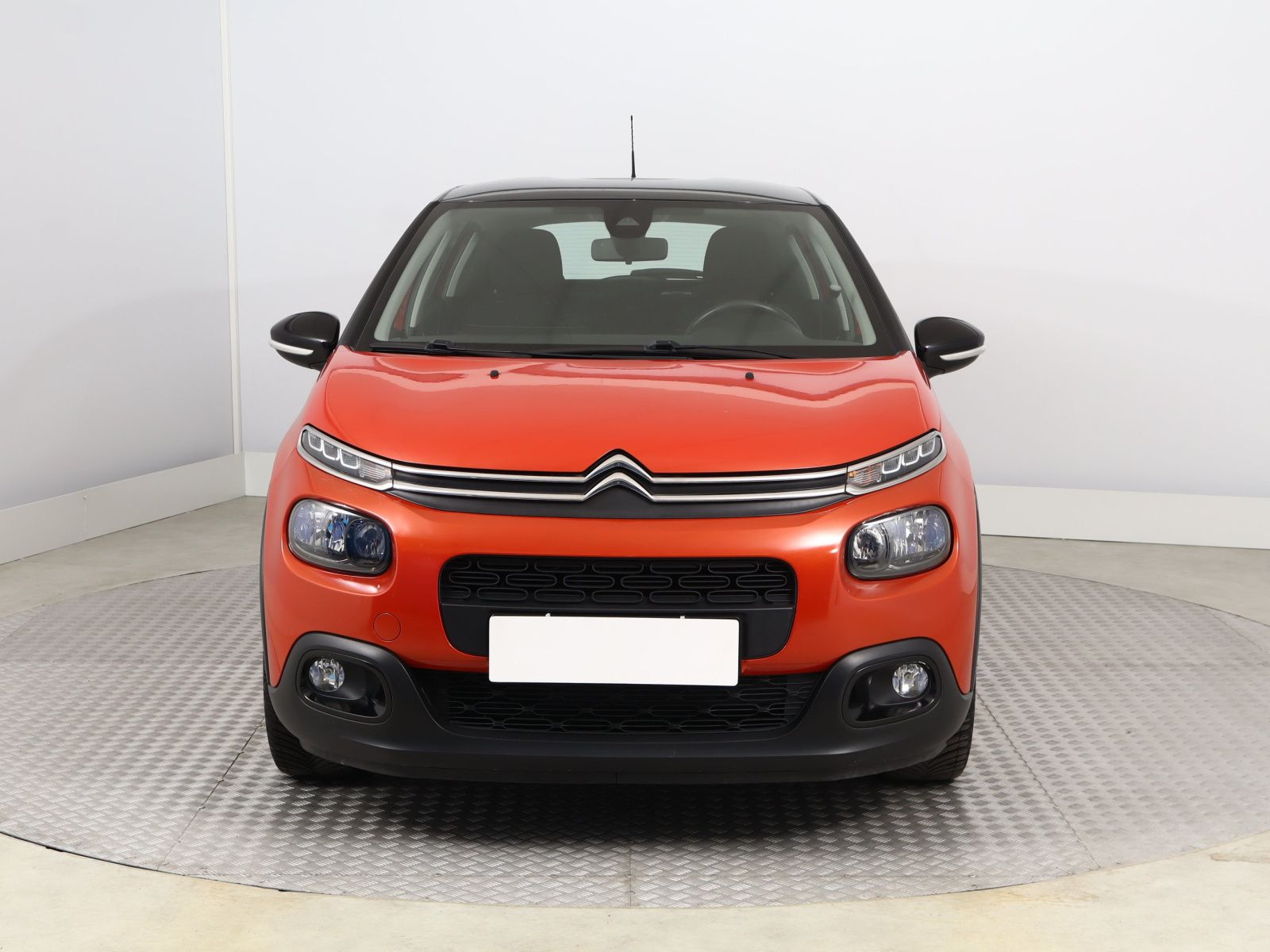 Citroën C3, 1.2 PureTech, ČR,1.maj - fotka 2
