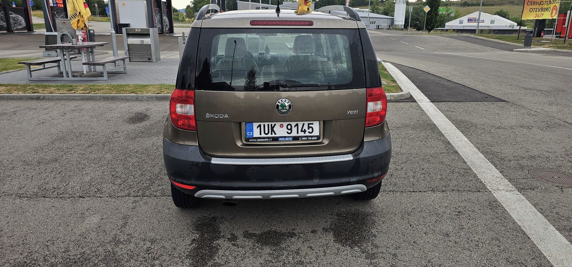 Škoda Yeti, Automat-RUČNÍ ŘÍZENÍ - fotka 4