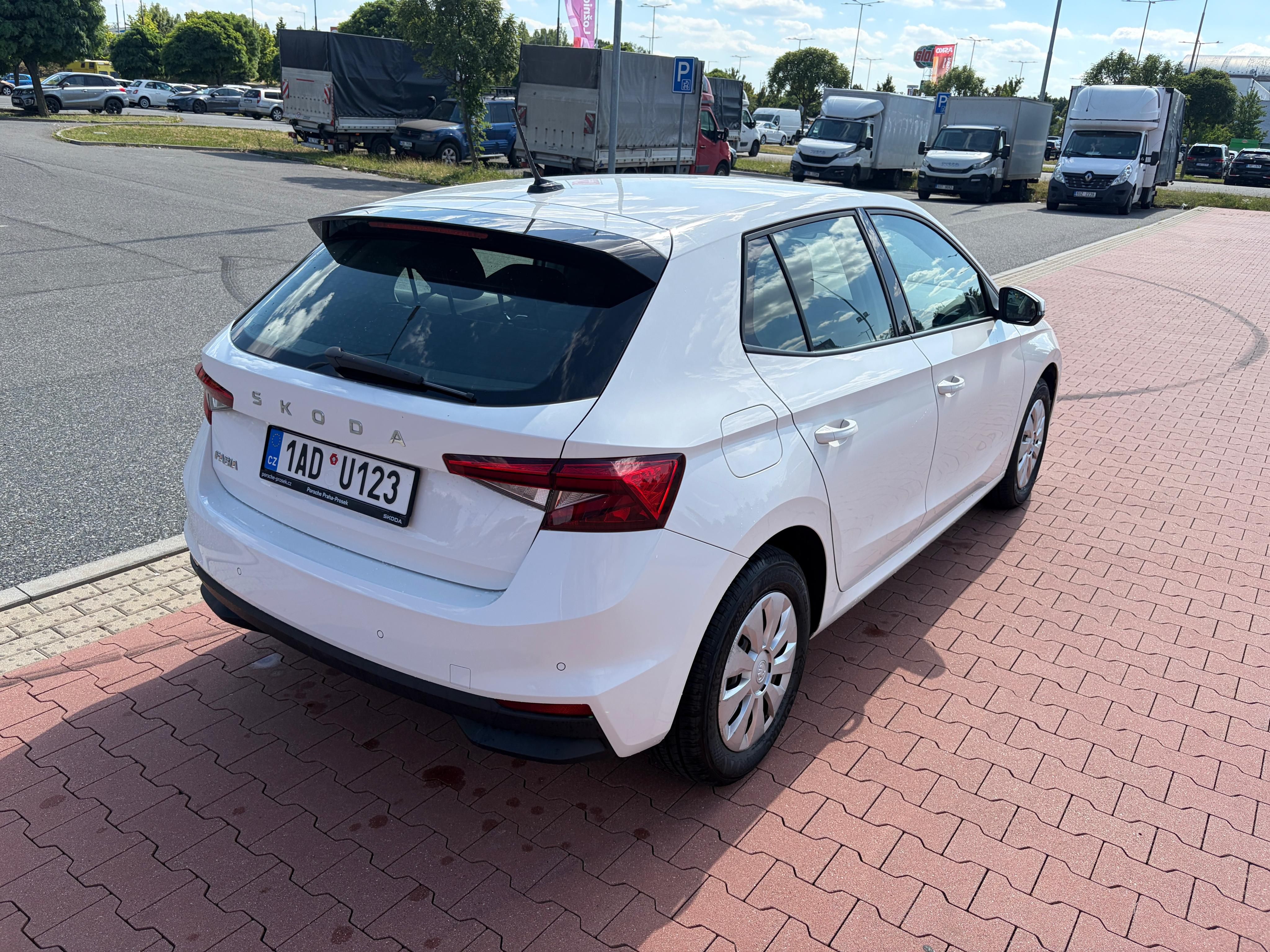 Škoda Fabia, 1.0 TSI - Maximální výbava - fotka 2