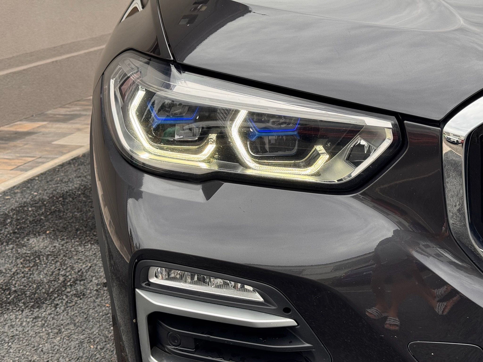 BMW X5, xDrive 30d xLine - fotka 5