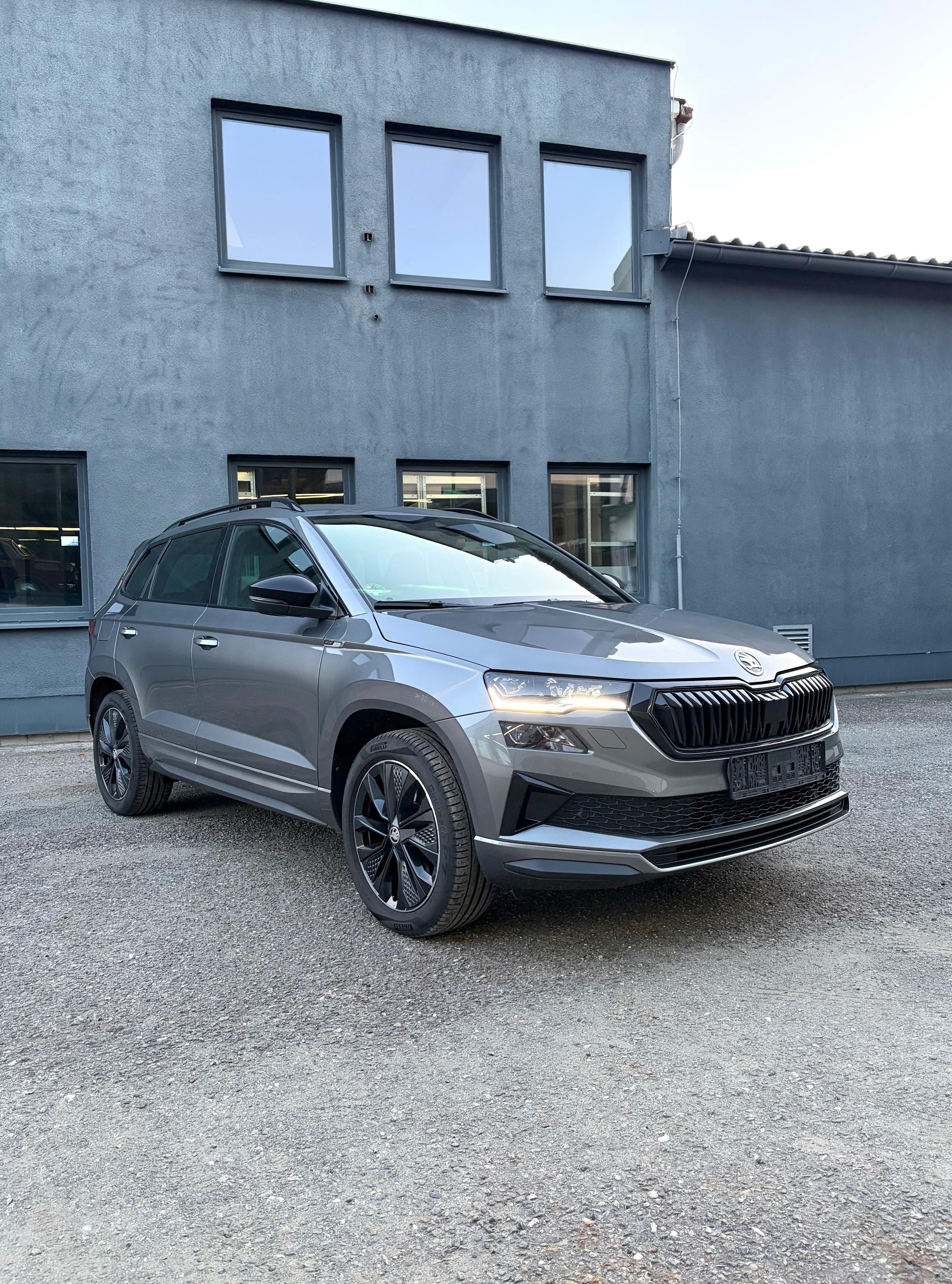 Škoda Karoq, 2.0TDI 4x4 SPORTLINE WEBASTO - fotka 4