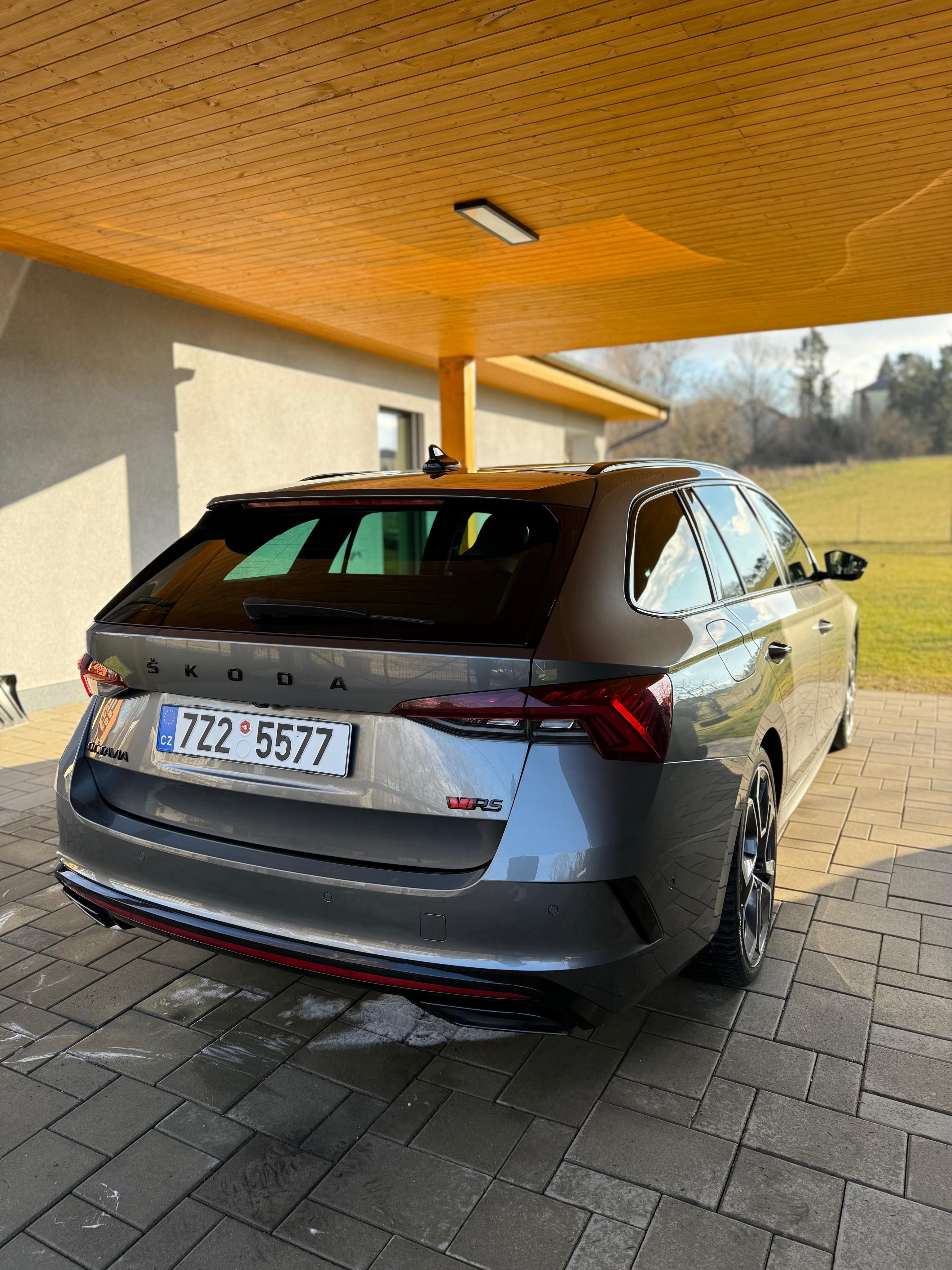 Škoda Octavia, 2.0TSI - fotka 5