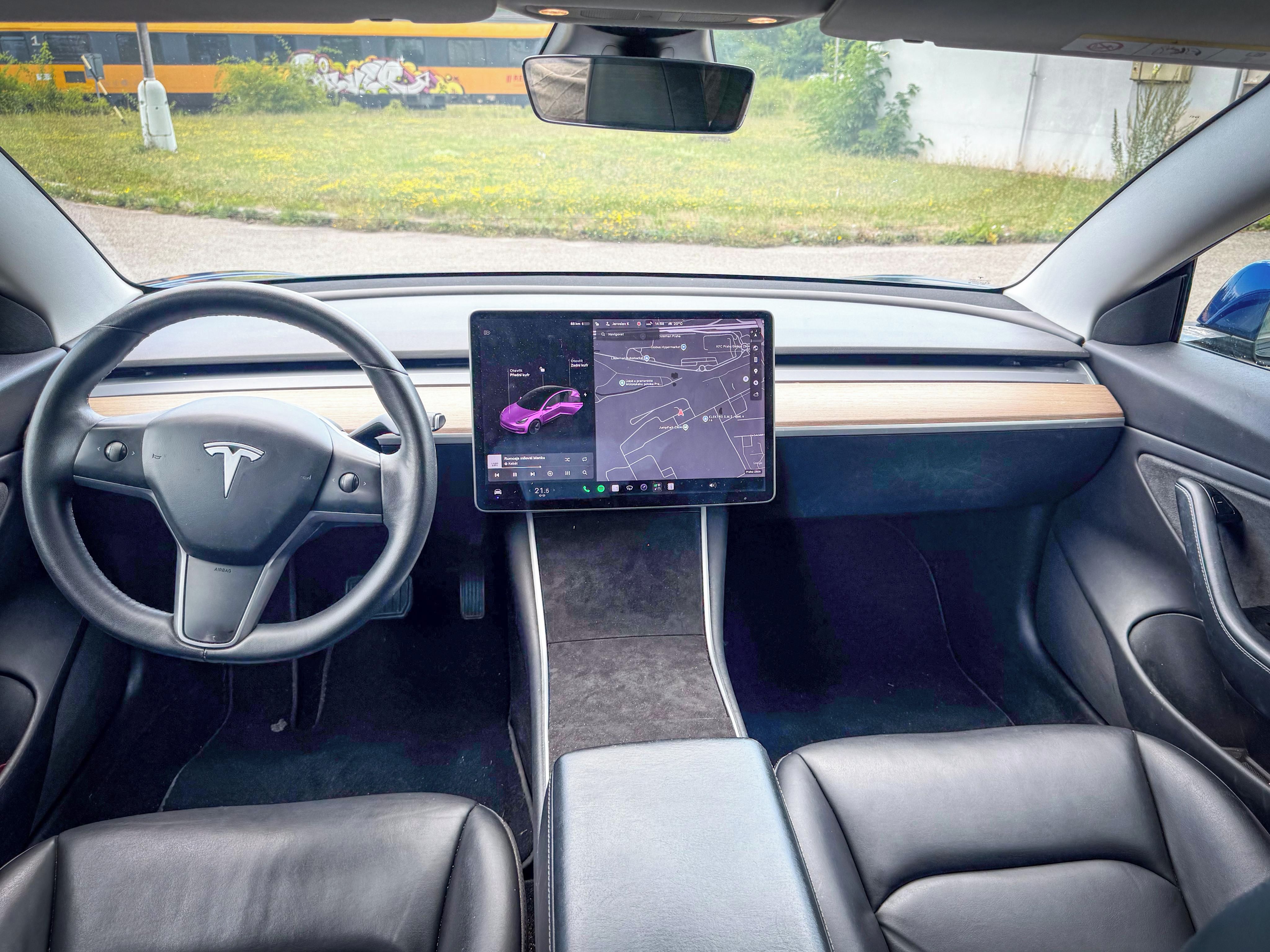Tesla Model 3, Model 3 Long range - 4WD - DPH - fotka 5