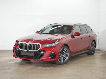 550e xDrive Touring Tažné Bowe