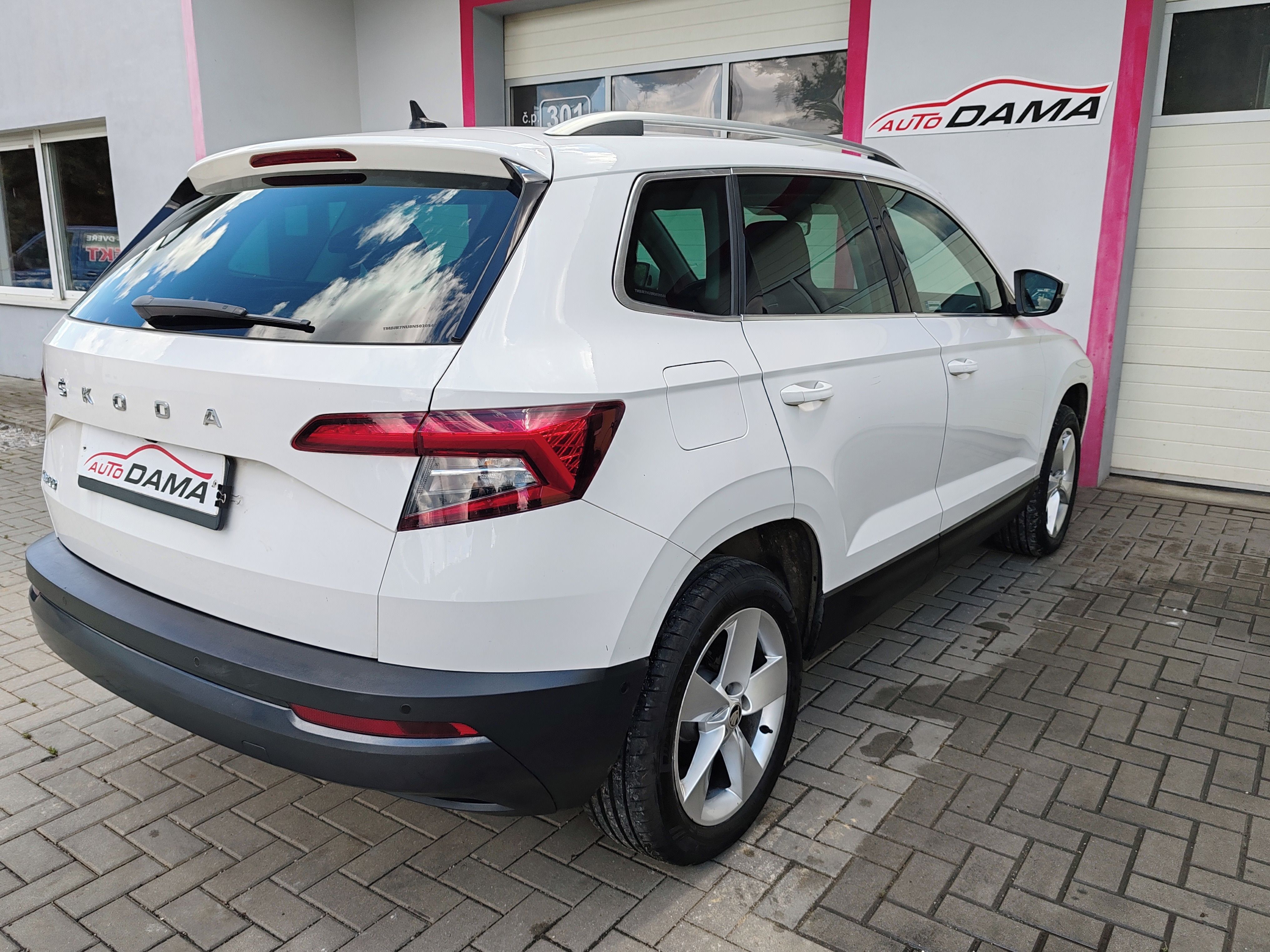 Škoda Karoq, 1.5TSI 110KW STYLE DSG*1.Maj - fotka 4