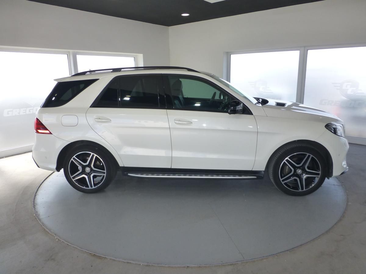 Mercedes-Benz GLE, 350D*KAMER*TAŽNÉ 3500KG*NEW ČR - fotka 4