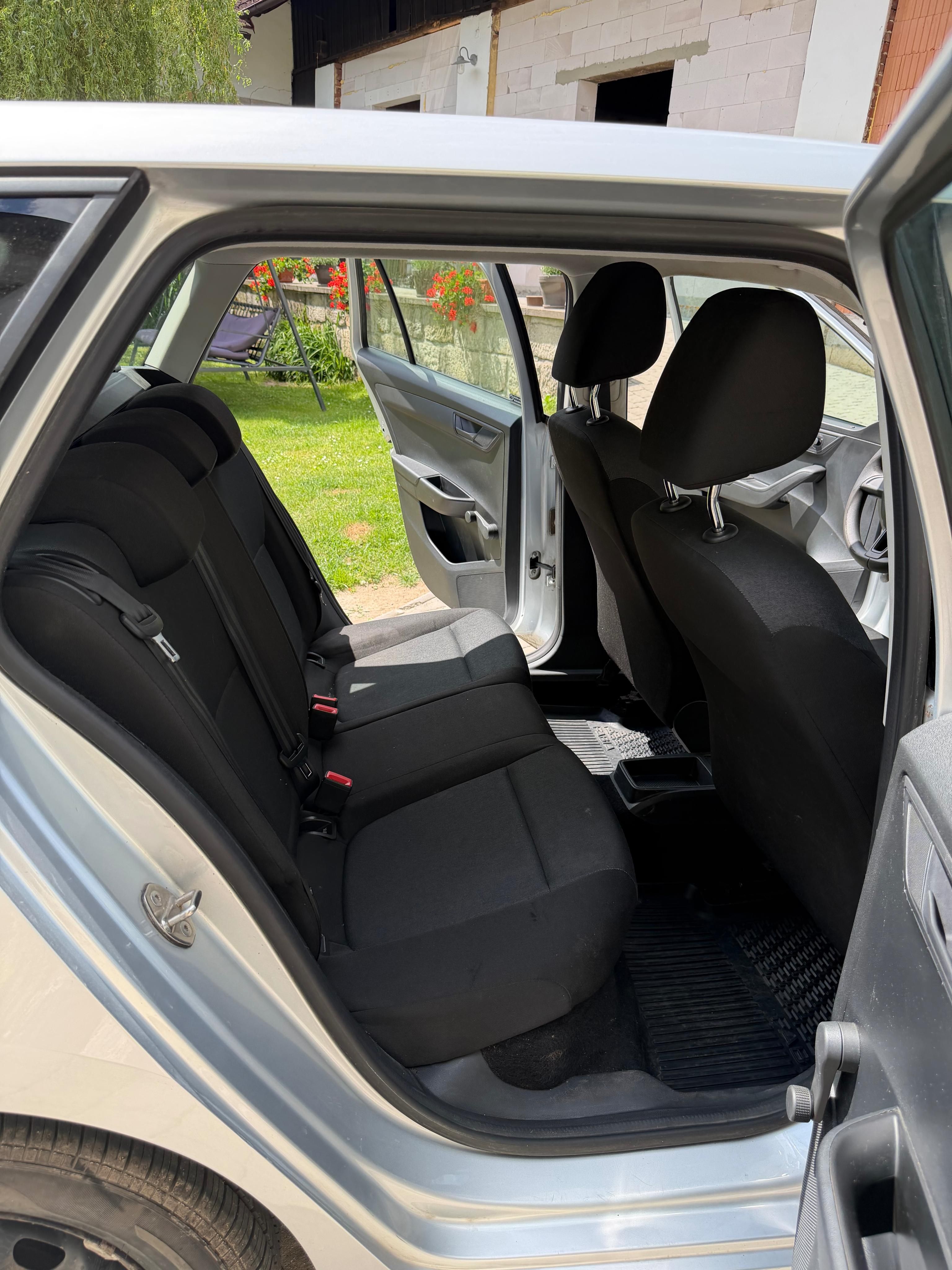 Škoda Fabia, Servisní knížka 2xklice - fotka 4