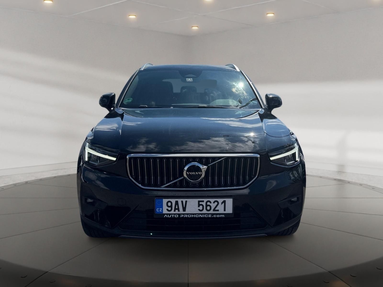Volvo XC40, ULTIMATE BRIGHT B4 P 145kW AWD - fotka 2