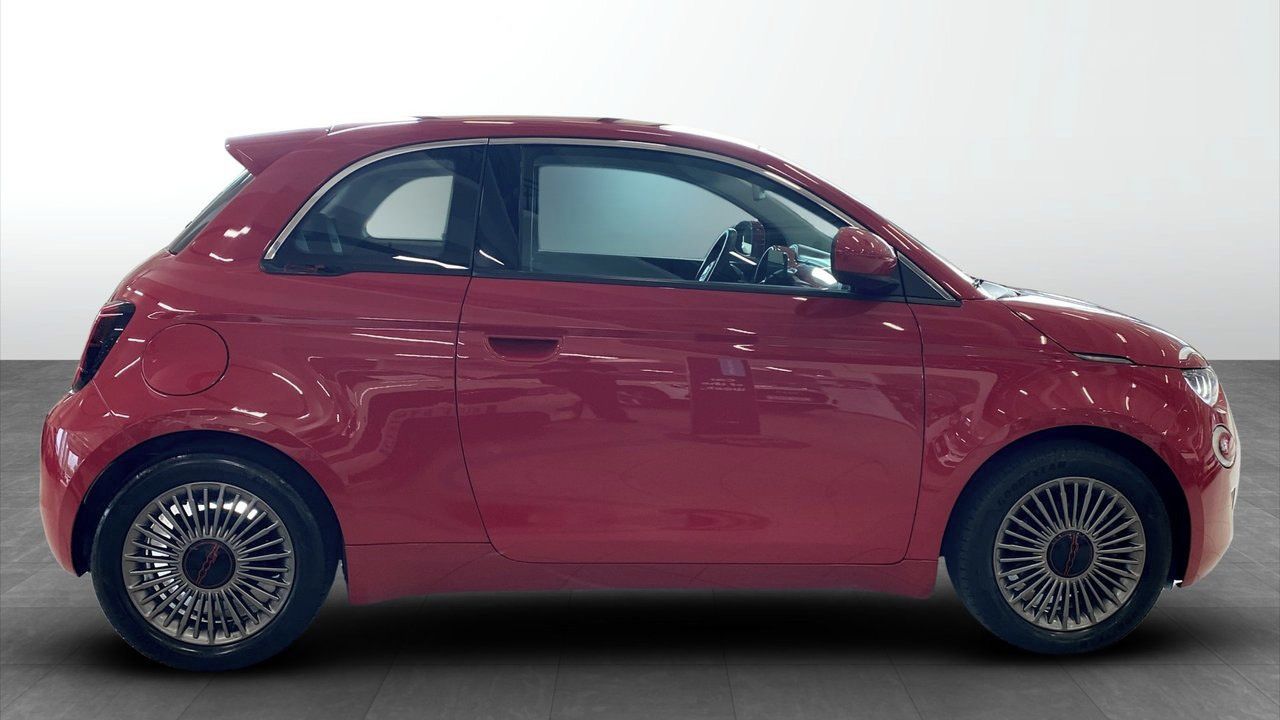 Fiat 500E, RED 42kWh - fotka 3