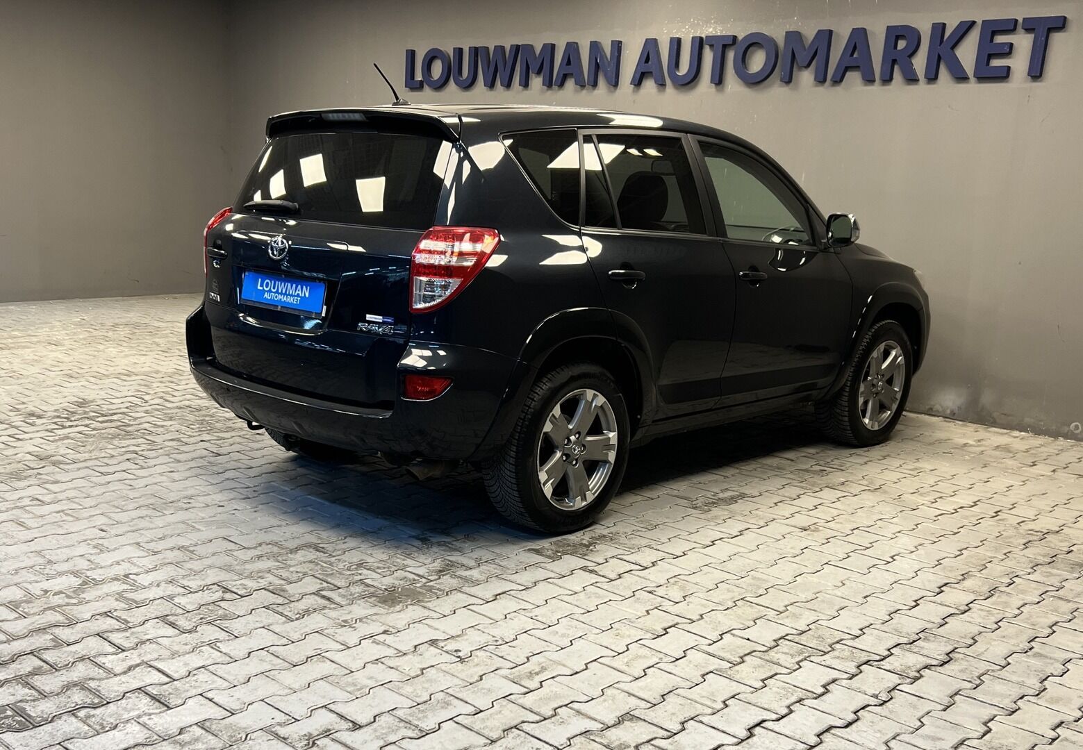 Toyota Rav4, VVT-i LUX 4x4 AT - fotka 2