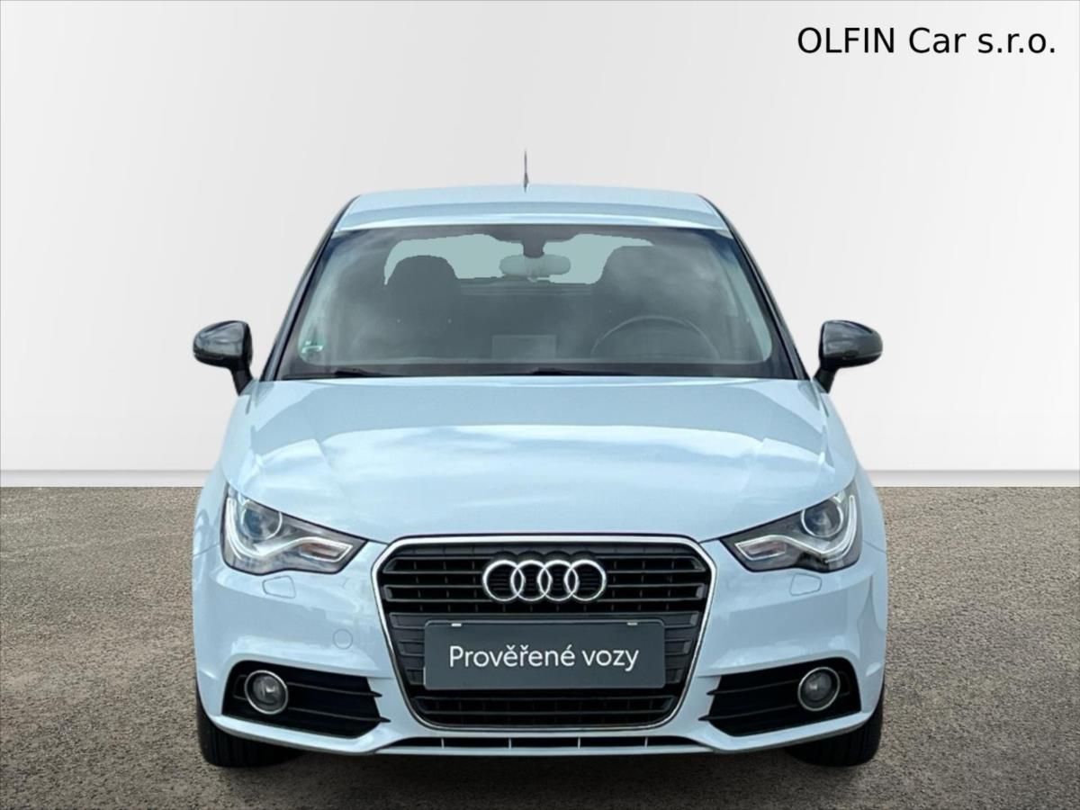 Audi A1, 1,2 TFSi 63 kW S-LINE - fotka 4
