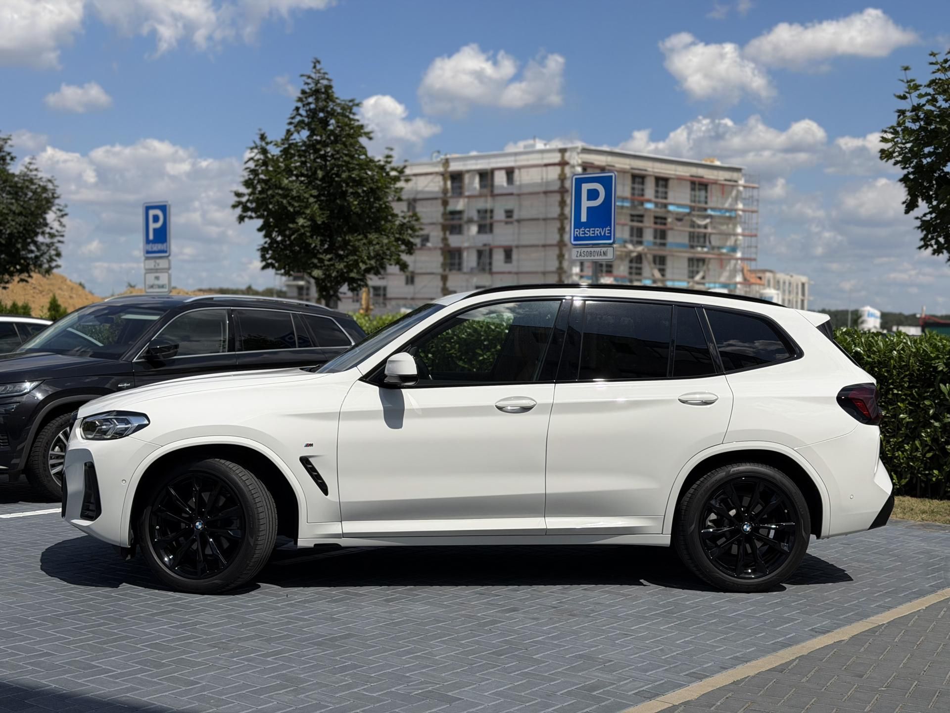 BMW X3, 20d xDrive / M sport - fotka 2