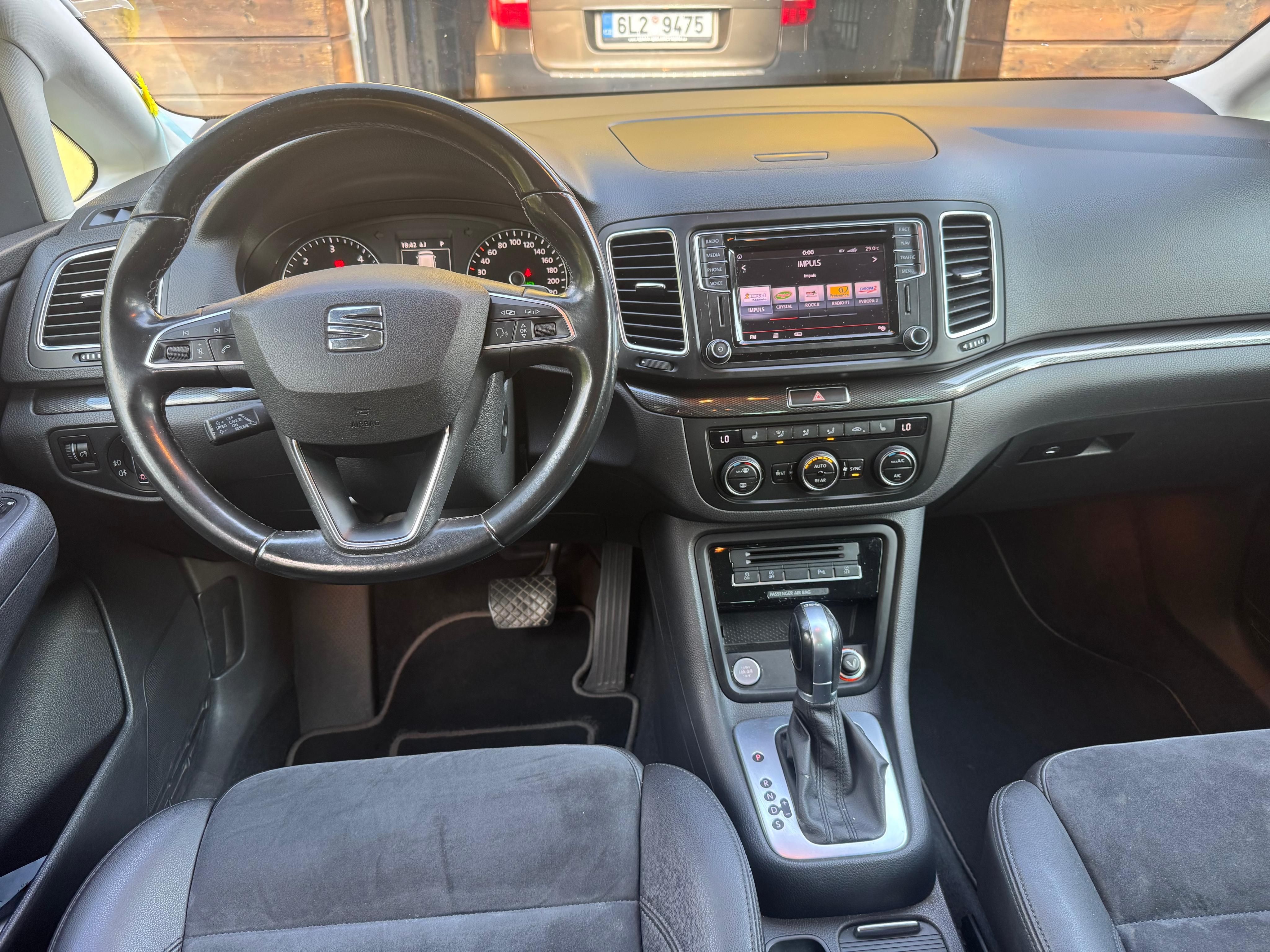 Seat Alhambra, 2.0 TDI 110 kW DSG Facelift - fotka 6
