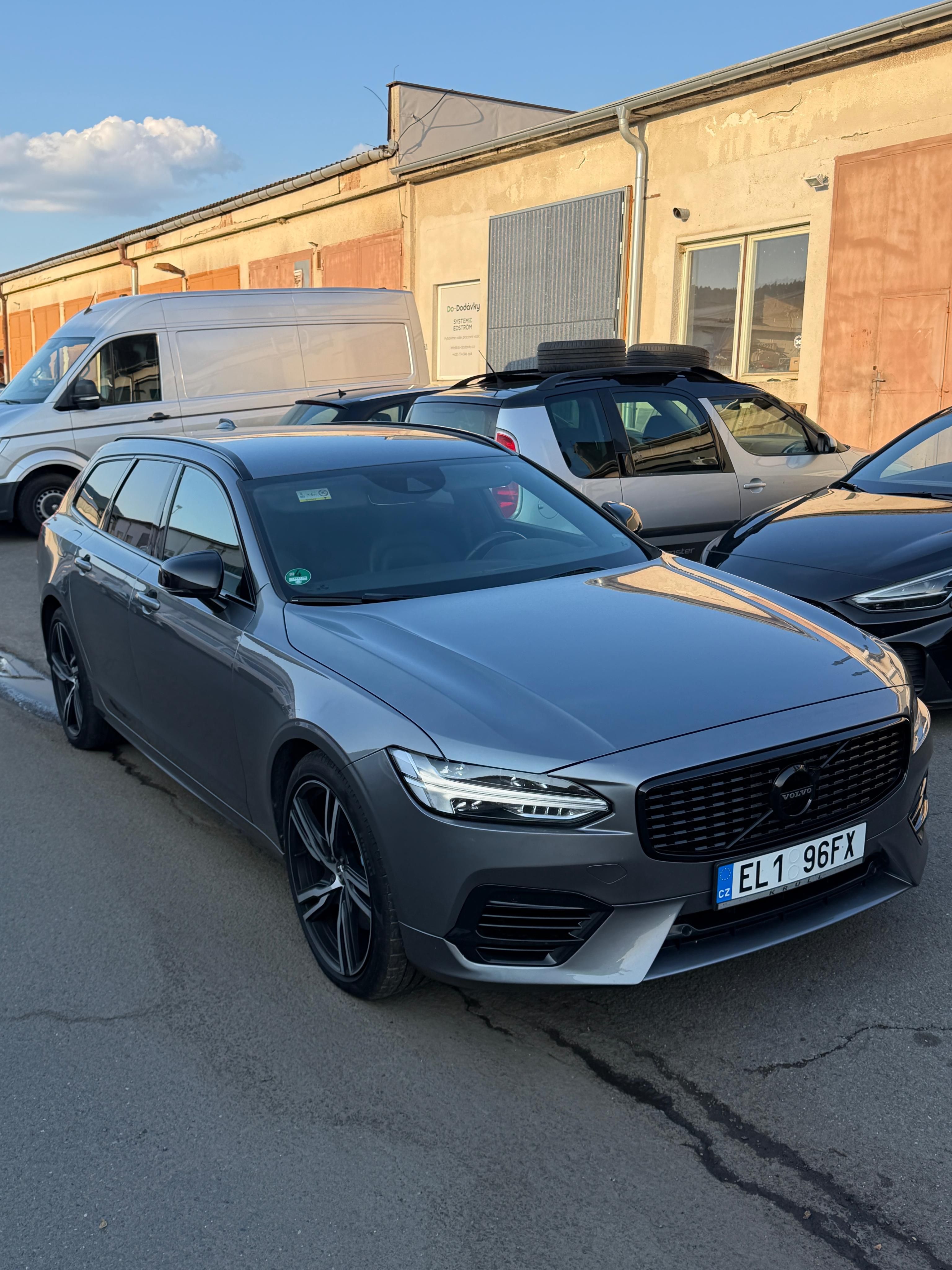 Volvo V90, Volvo v90 t8