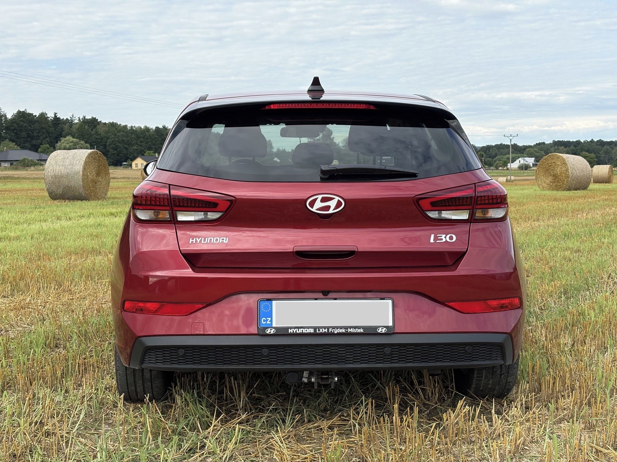 Hyundai i30, Hyundai i30 v záruce s tažným - fotka 4