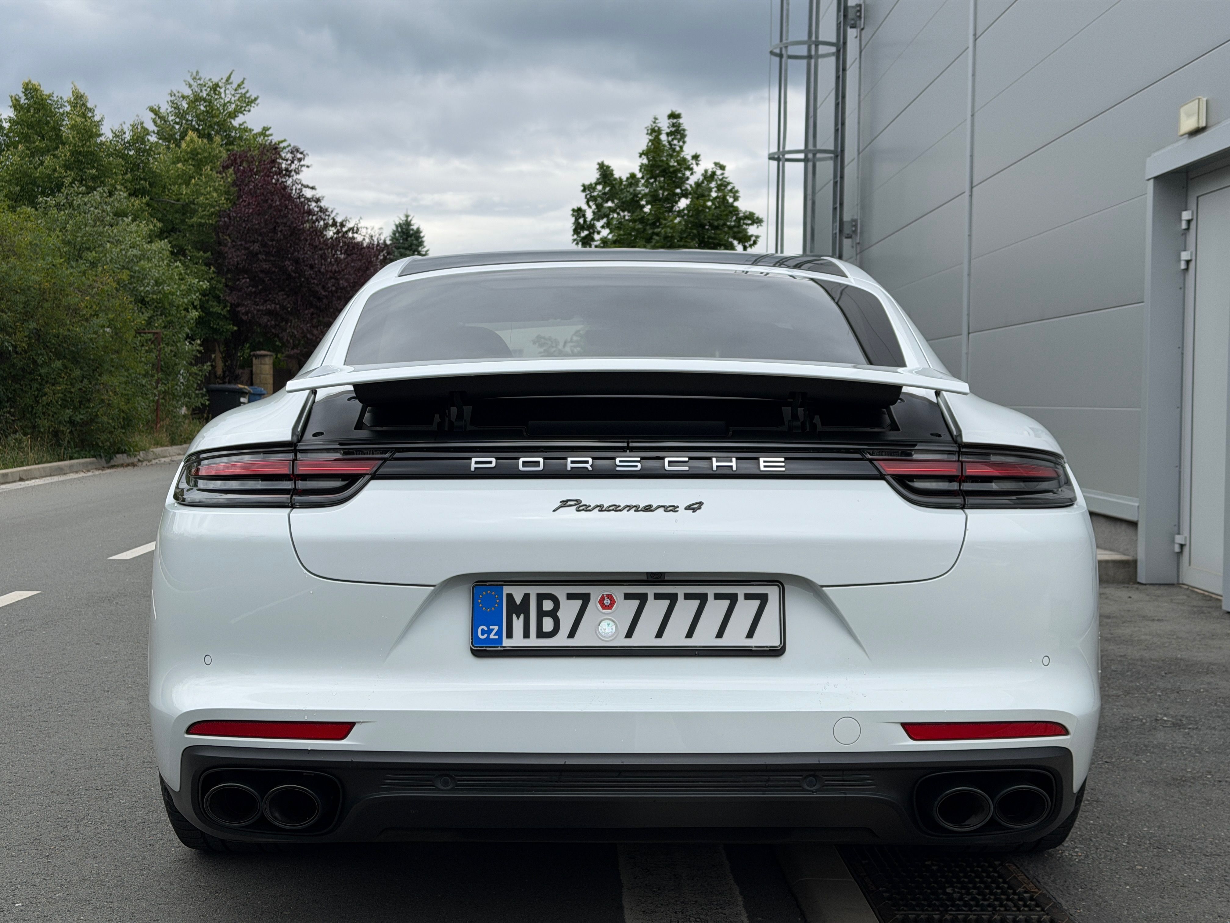 Porsche Panamera, 243KW, 2.9l, servisováno - fotka 5