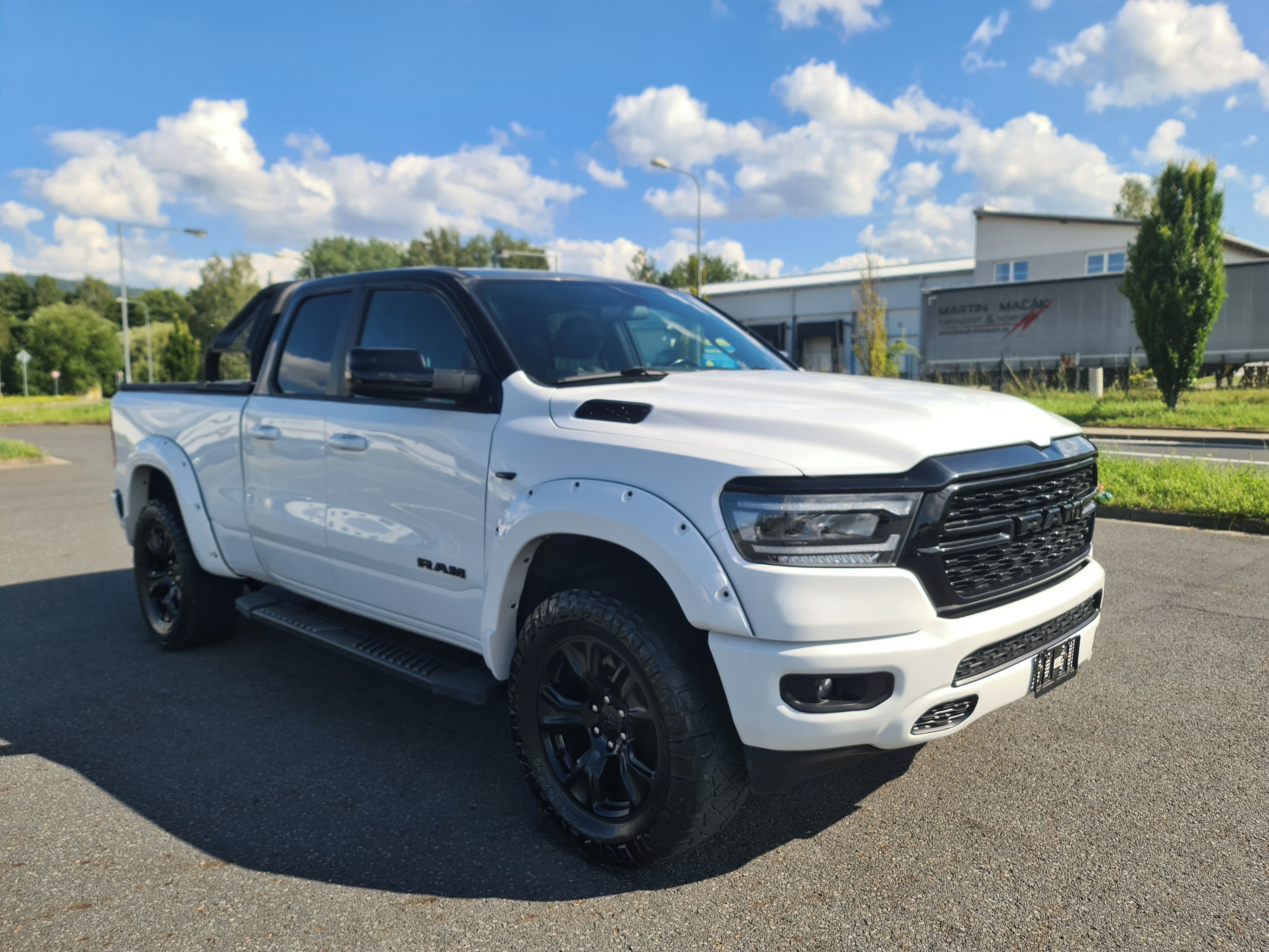 Dodge Ram 1500, 5.7 HEMI 4x4 BIGHORN LPG - fotka 5