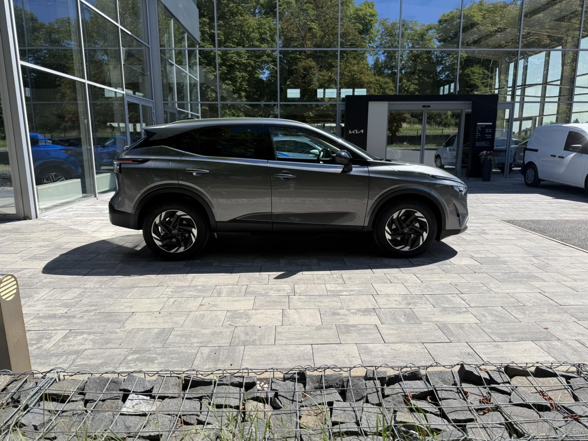 Nissan Qashqai, DIG-T Mild Hybrid, N-CONNECTA - fotka 4